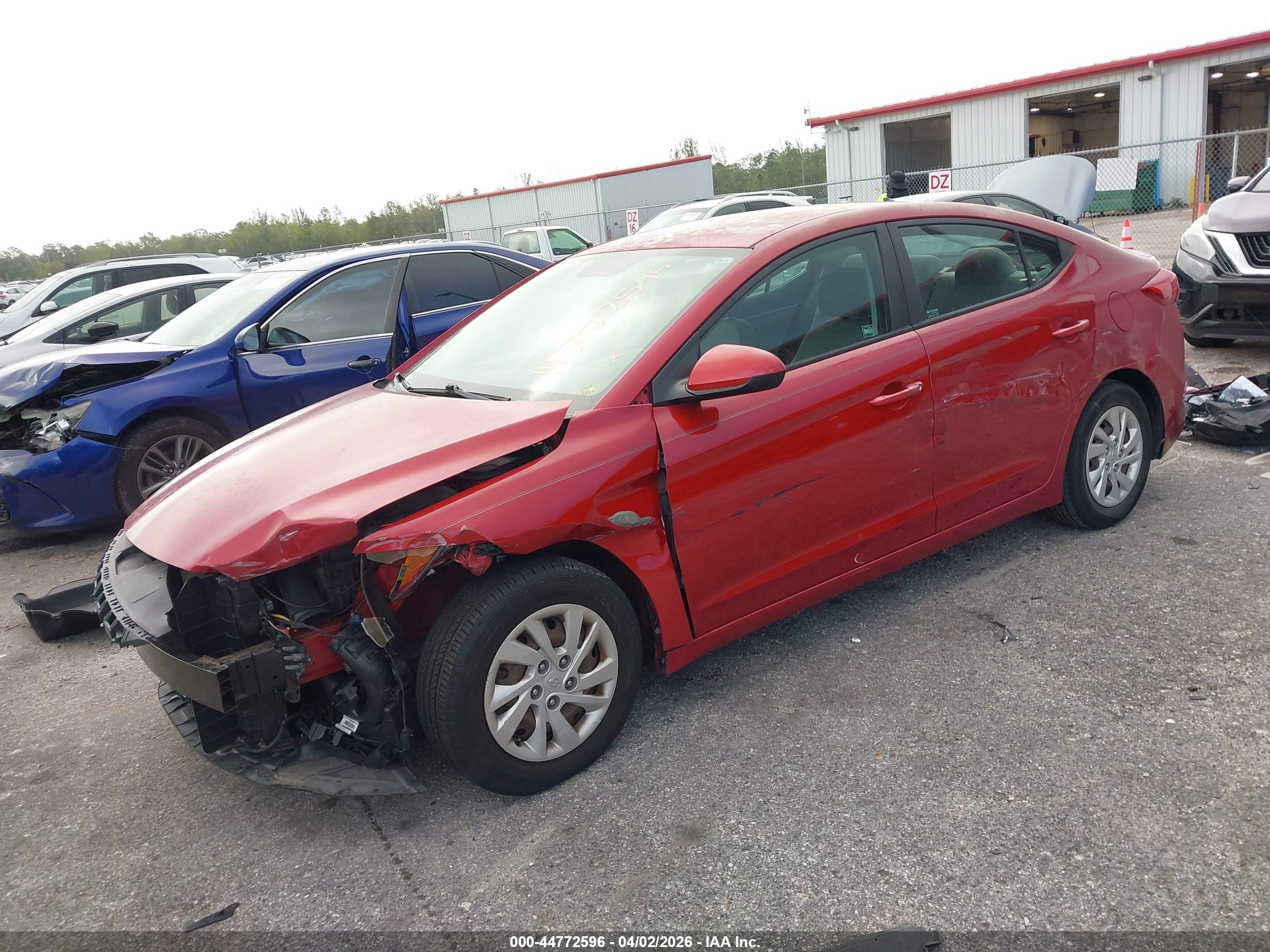 HYUNDAI ELANTRA image 2