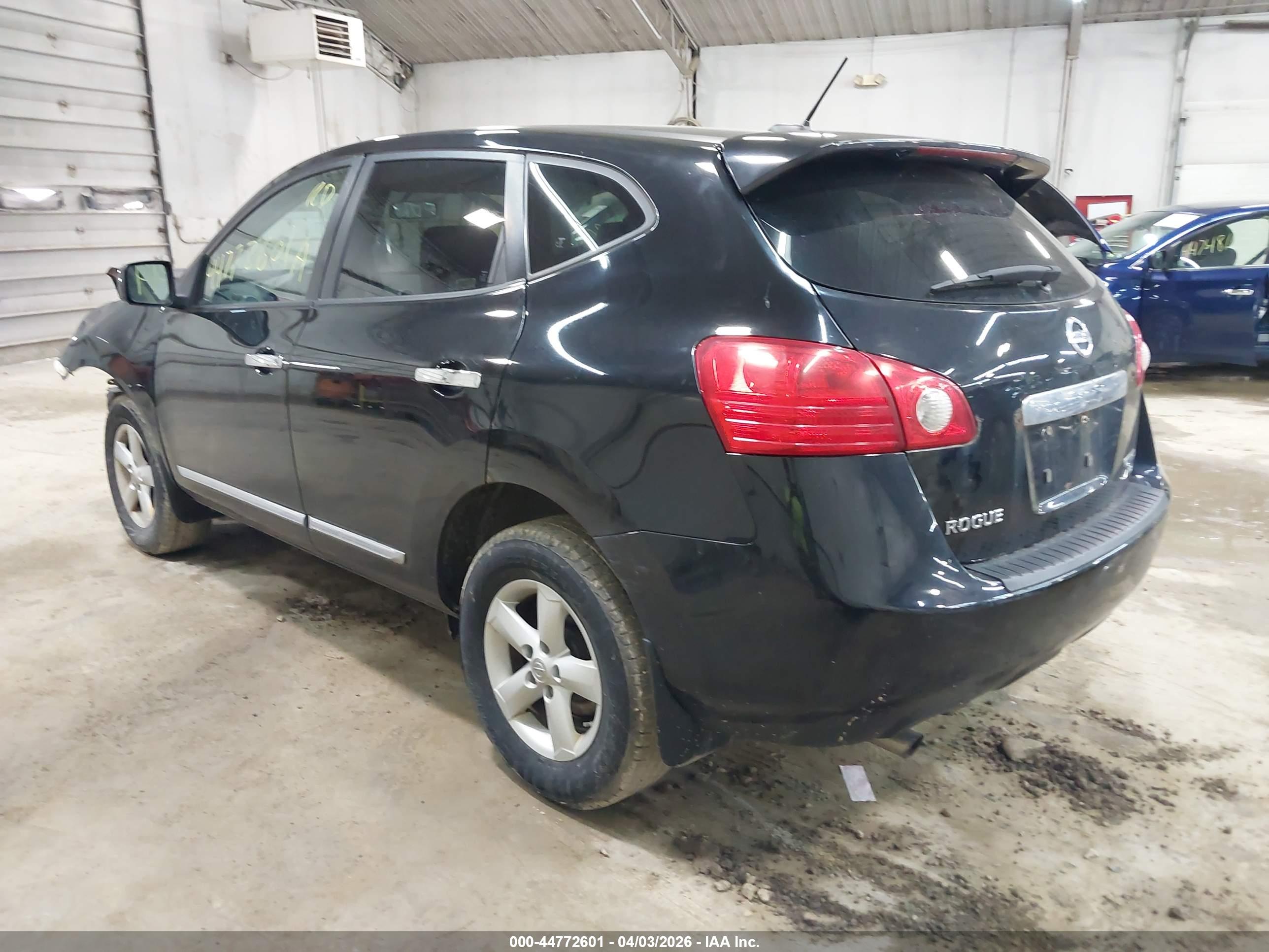 NISSAN ROGUE image 3