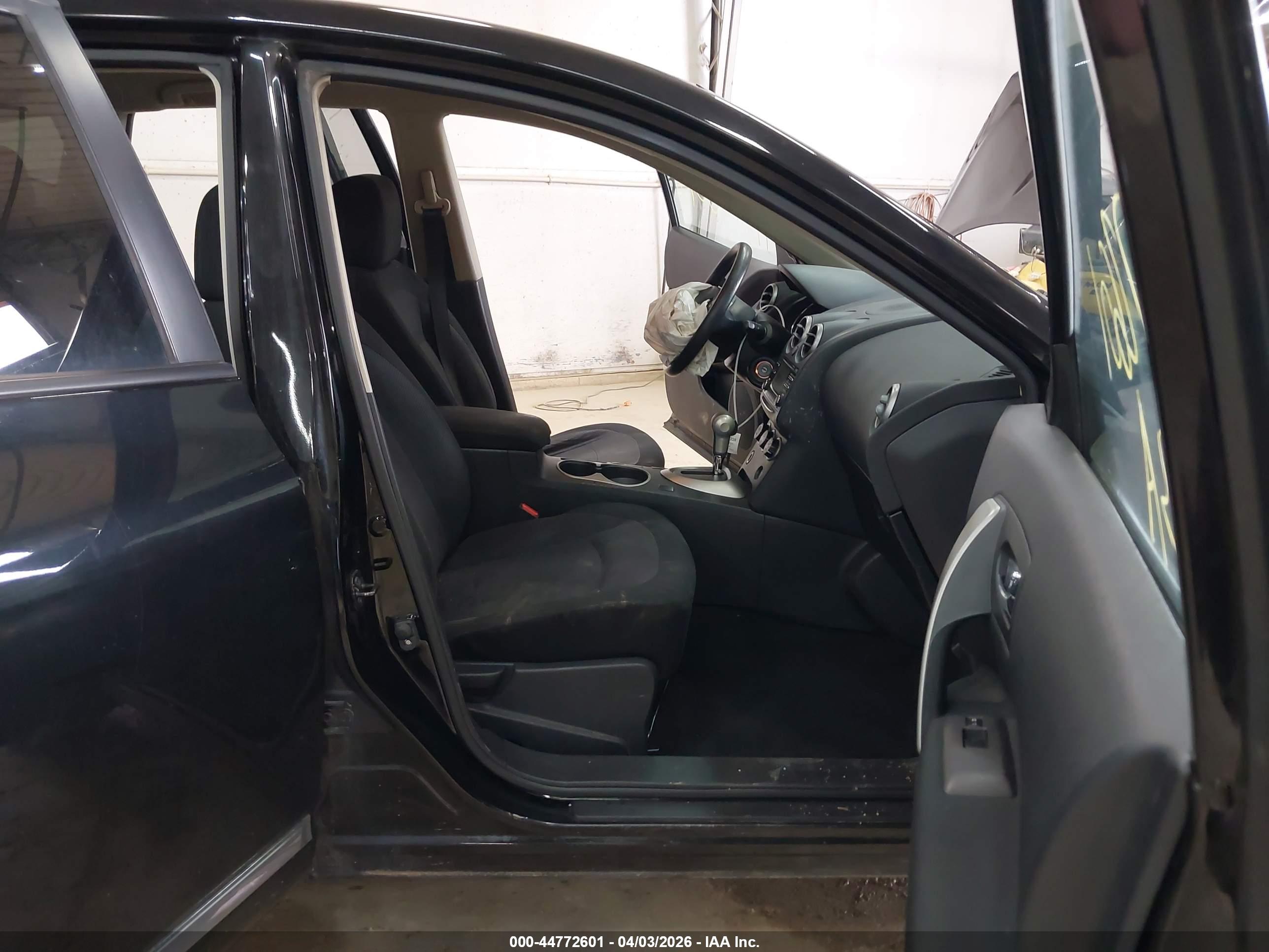 NISSAN ROGUE image 5