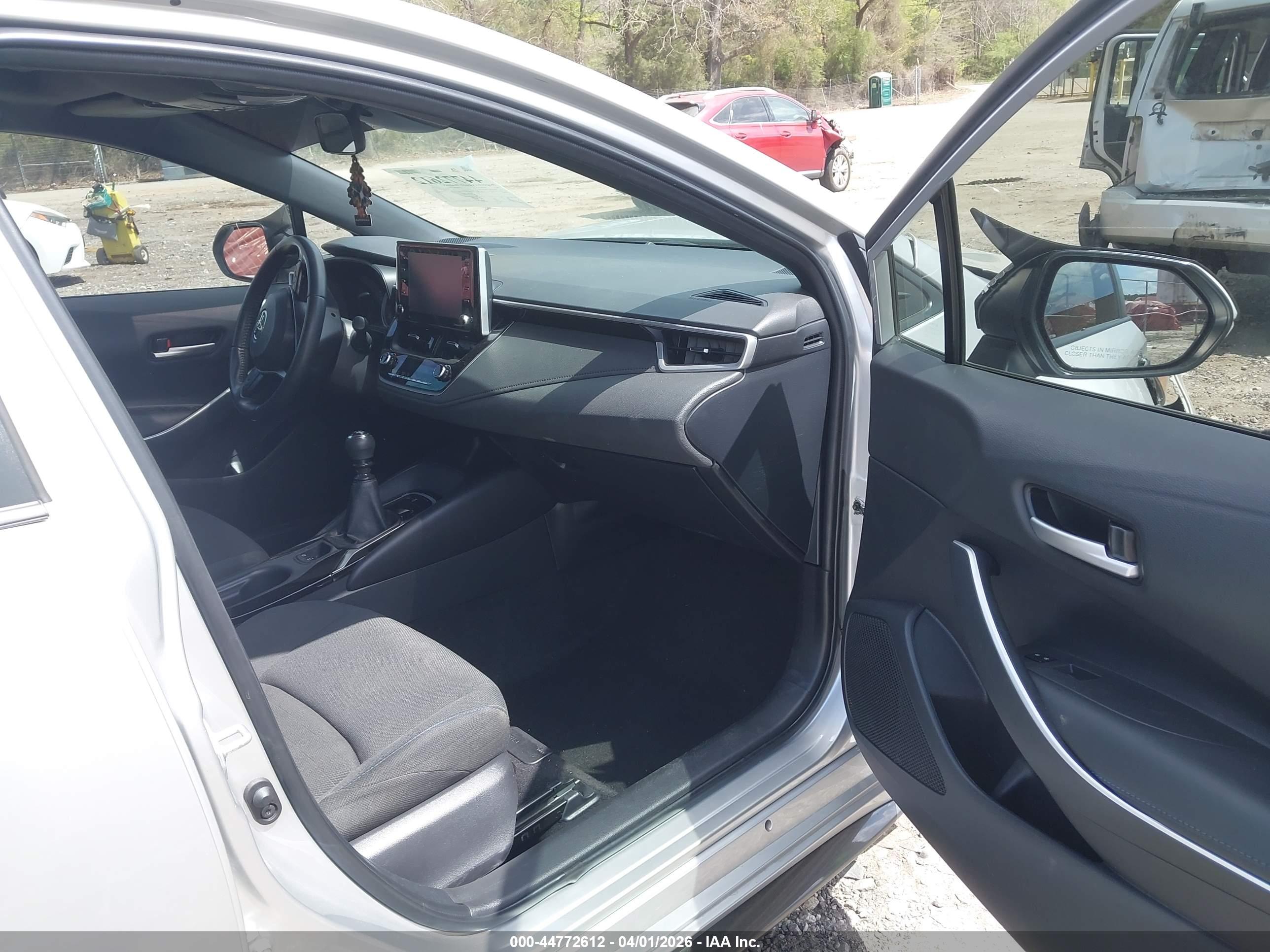 TOYOTA COROLLA image 5