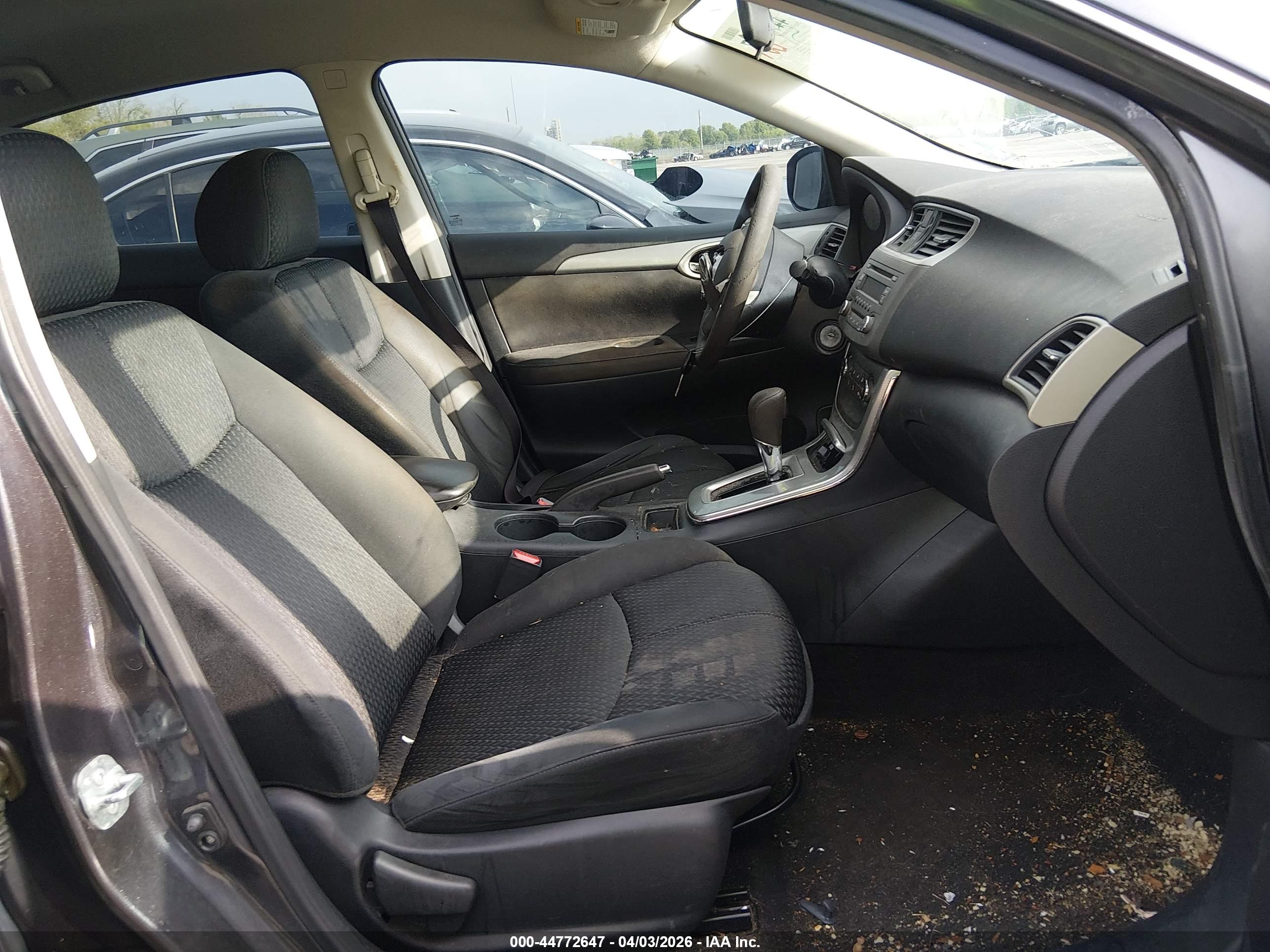 NISSAN SENTRA image 5