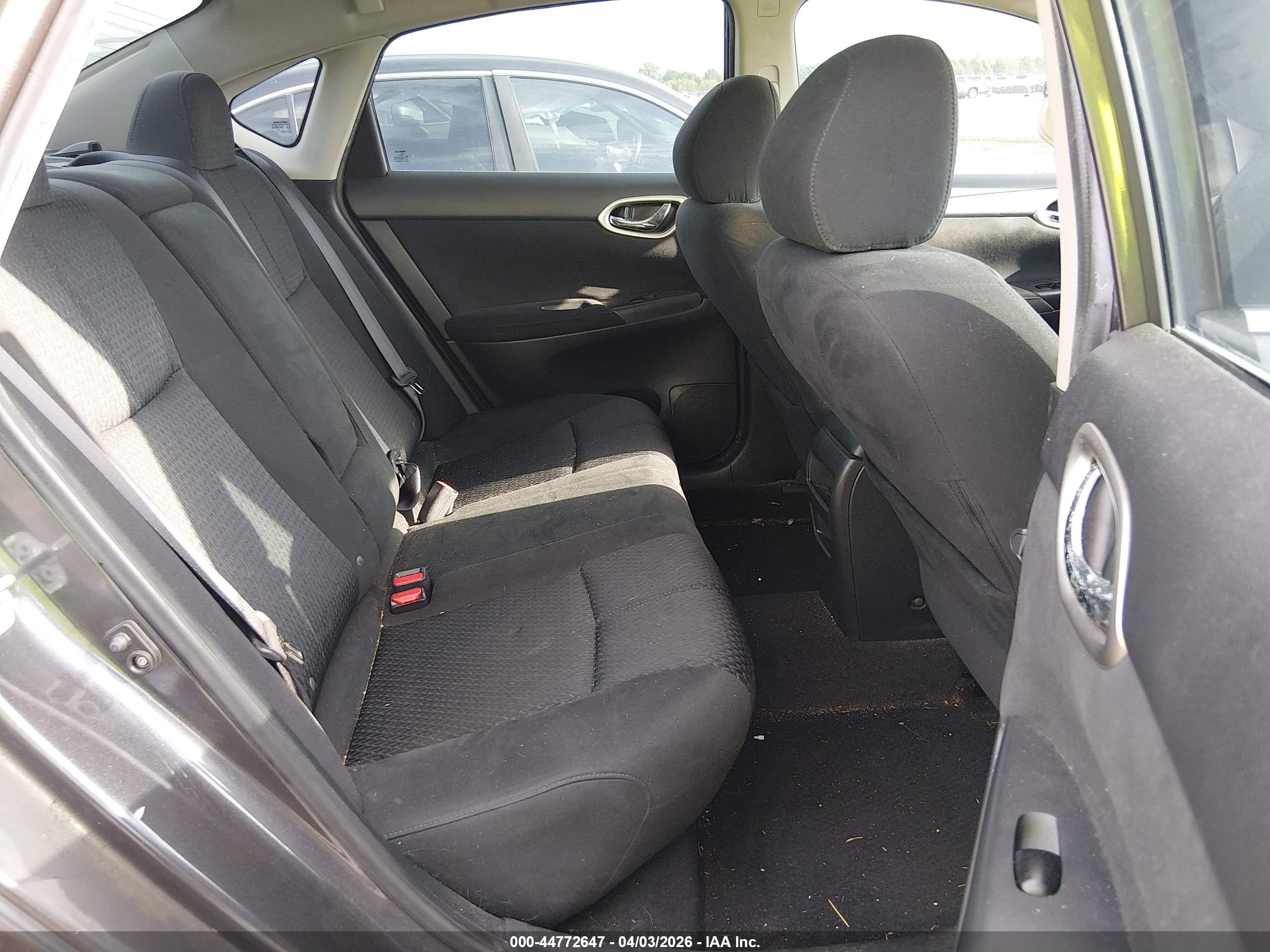 NISSAN SENTRA image 8