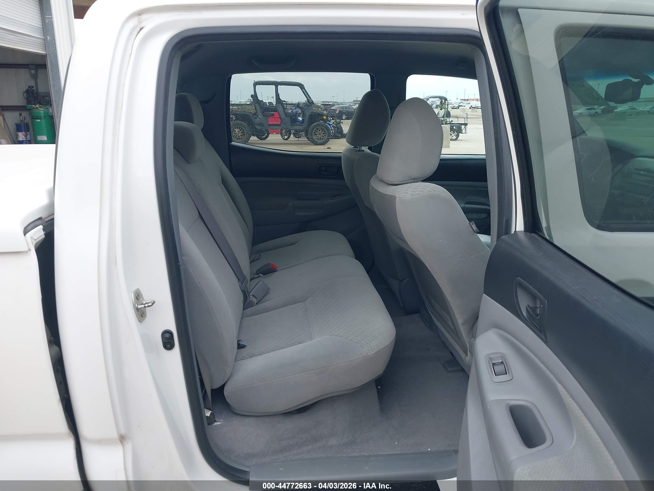 TOYOTA TACOMA image 8