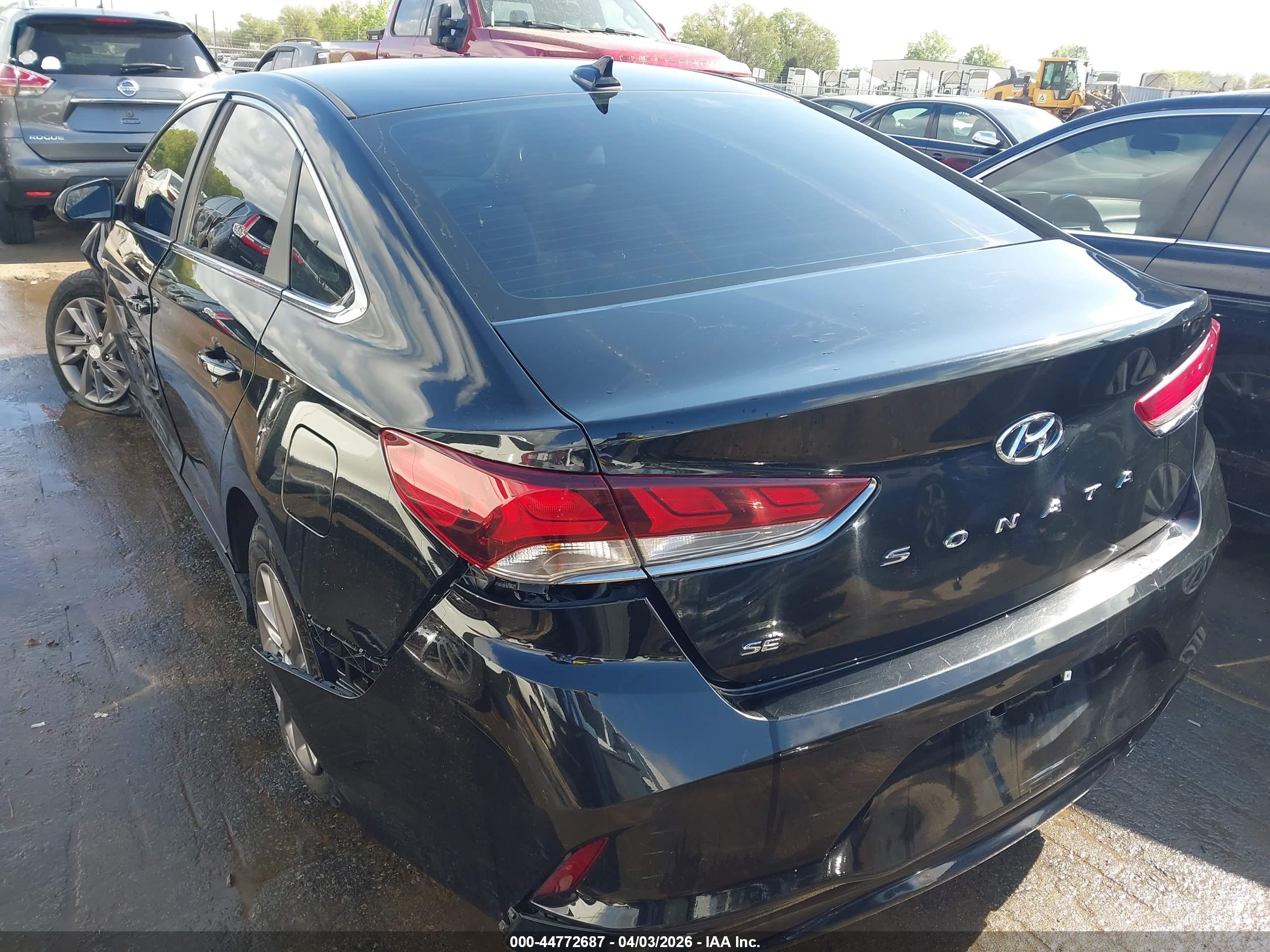 HYUNDAI SONATA image 3