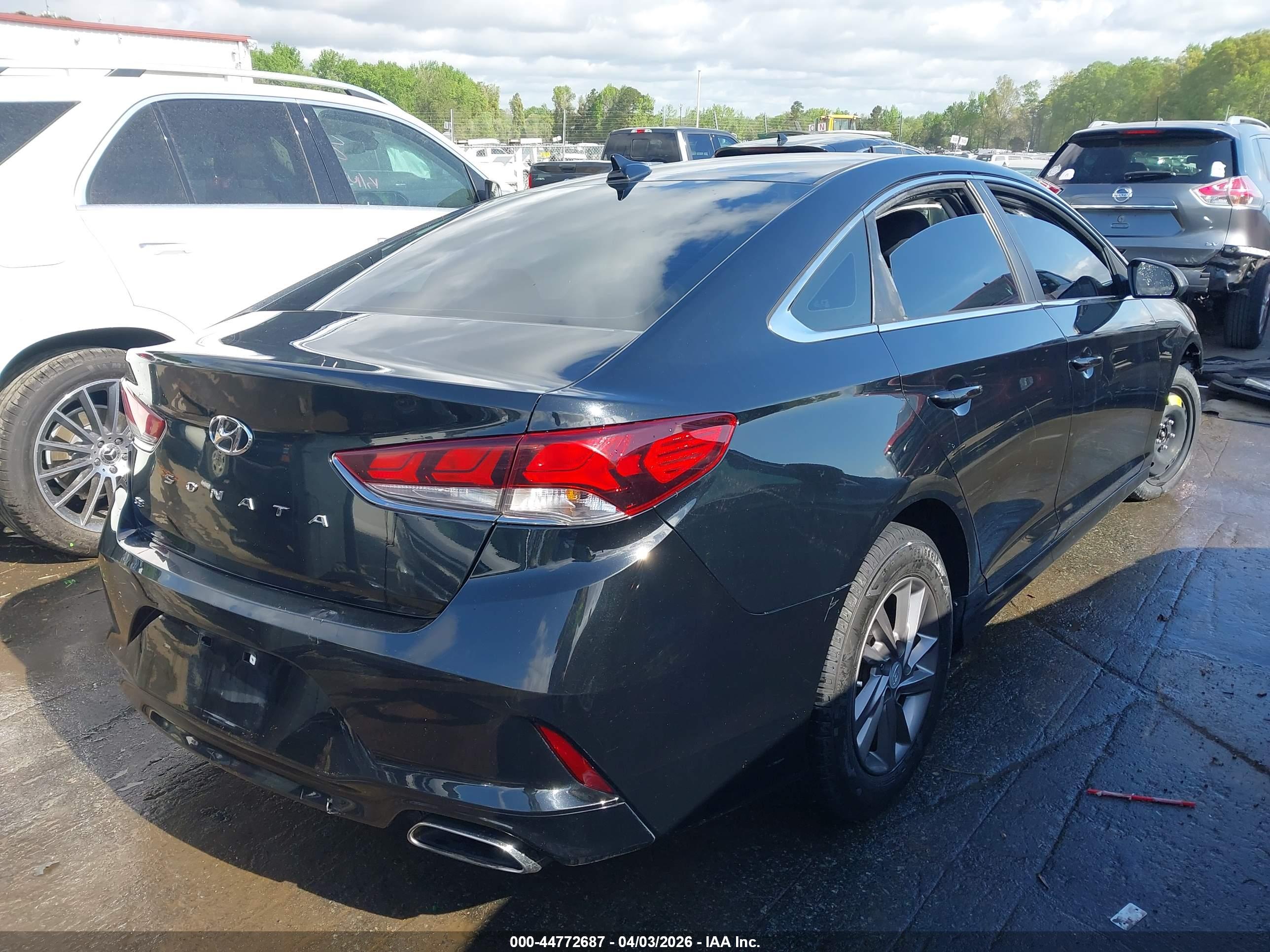 HYUNDAI SONATA image 4