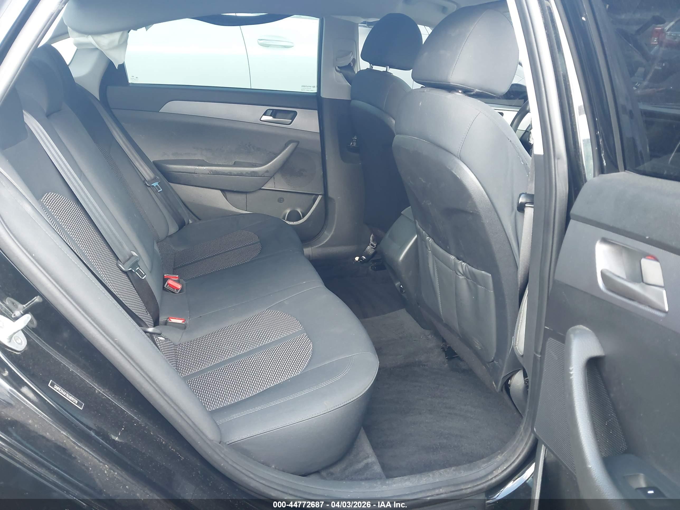 HYUNDAI SONATA image 8