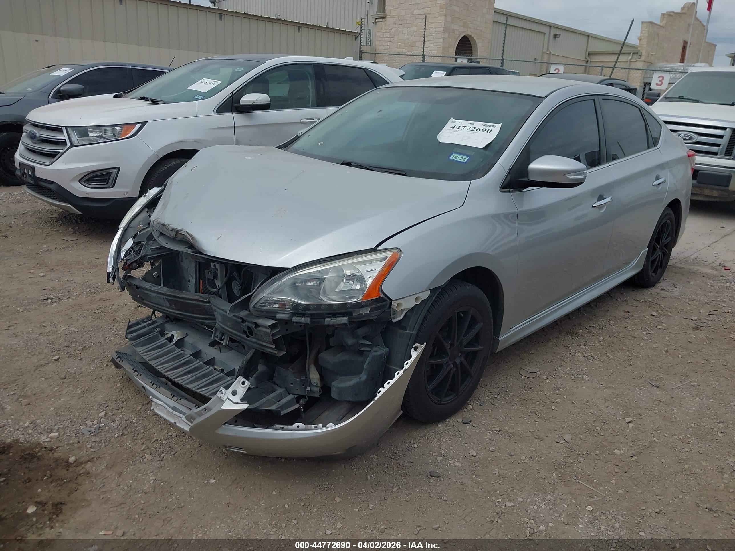 NISSAN SENTRA image 2
