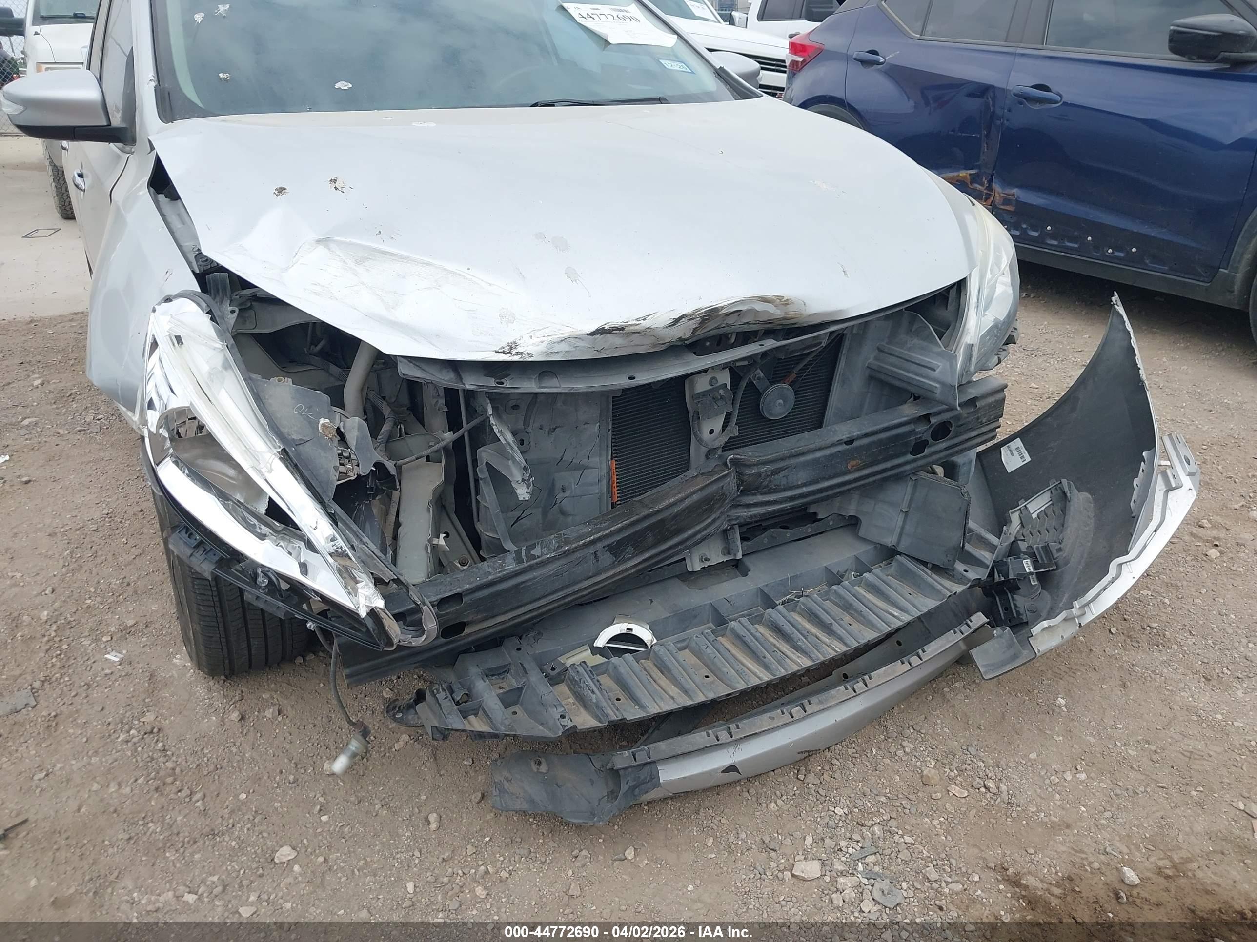 NISSAN SENTRA image 6