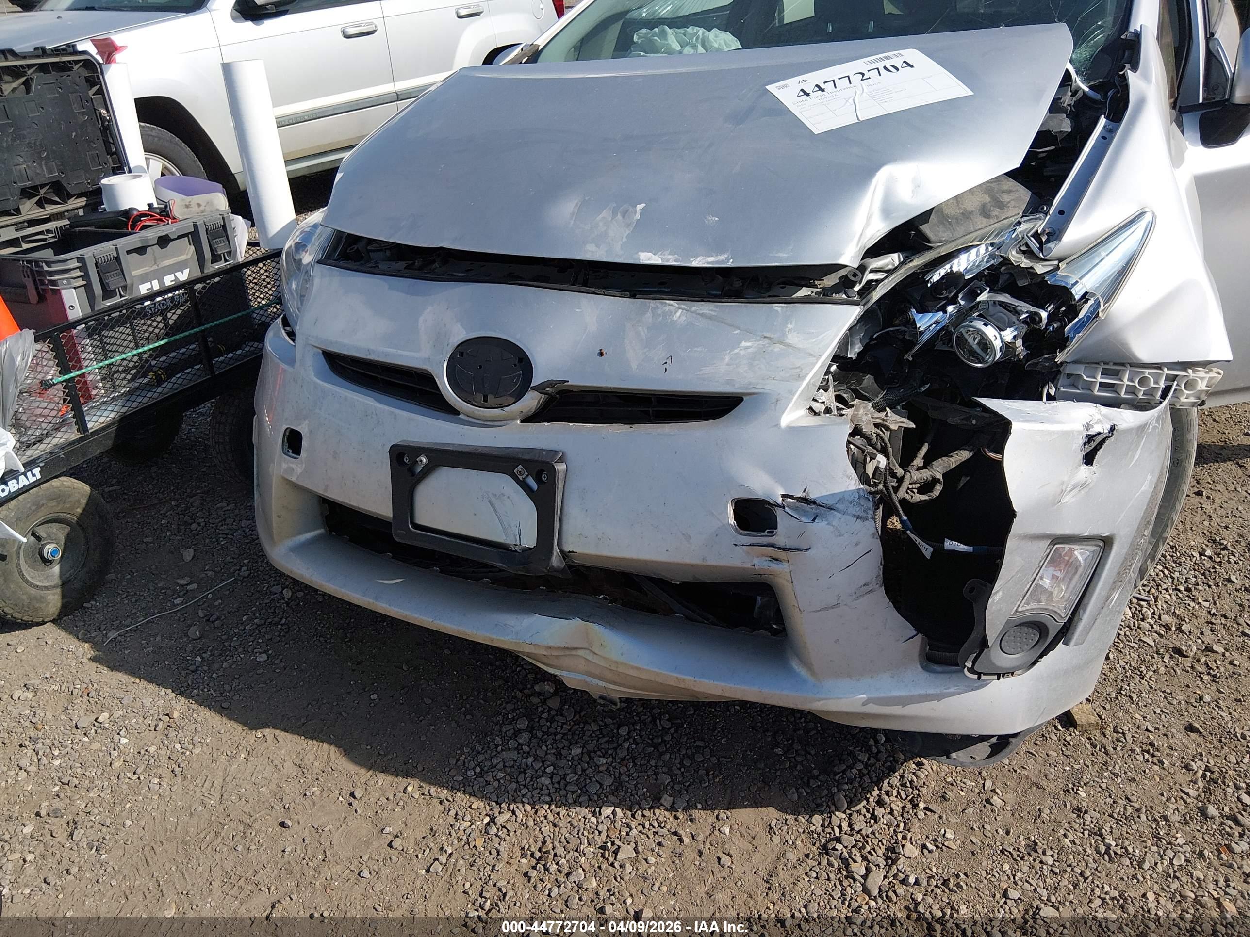 TOYOTA PRIUS image 6