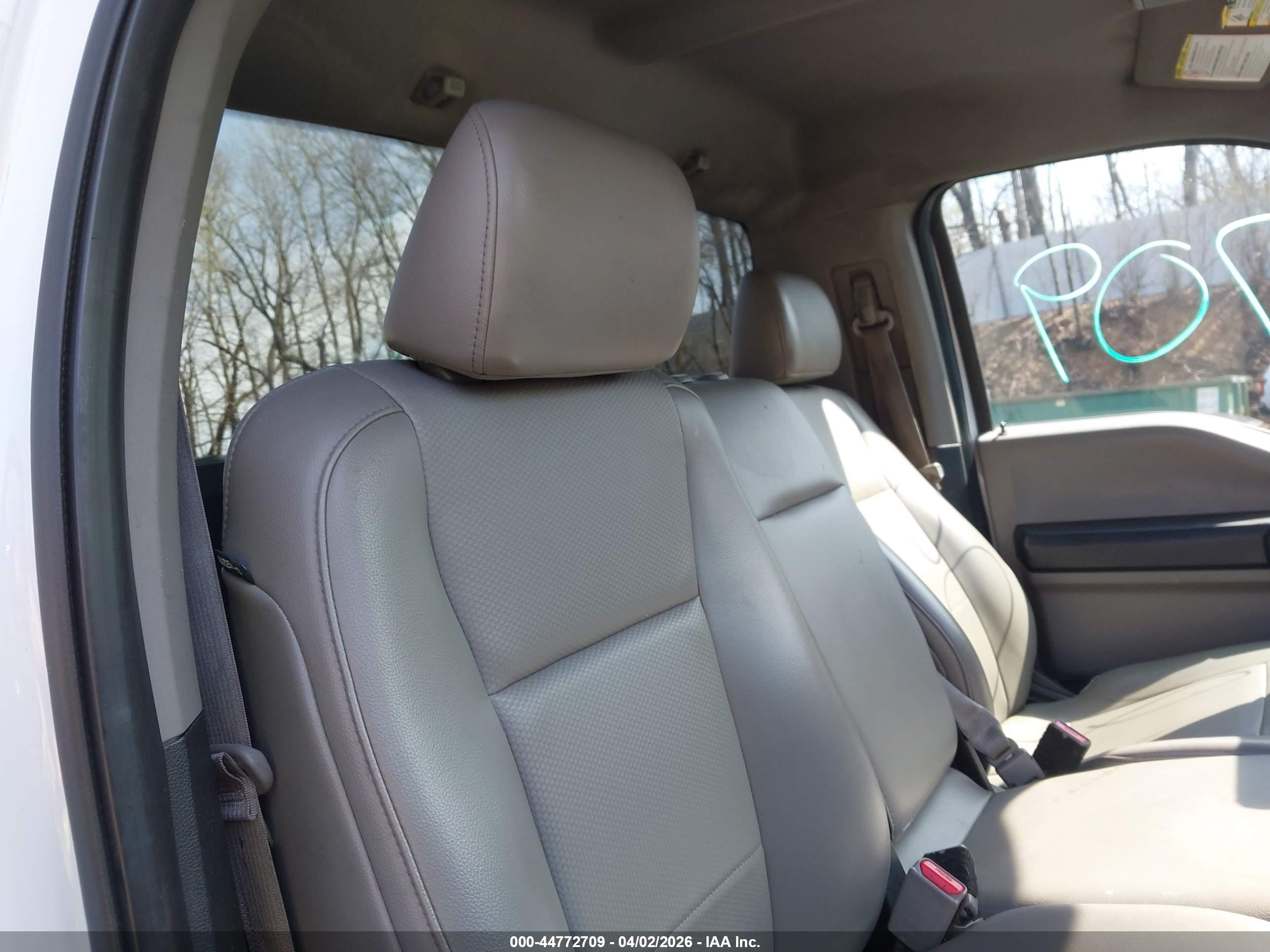FORD F-250 image 8