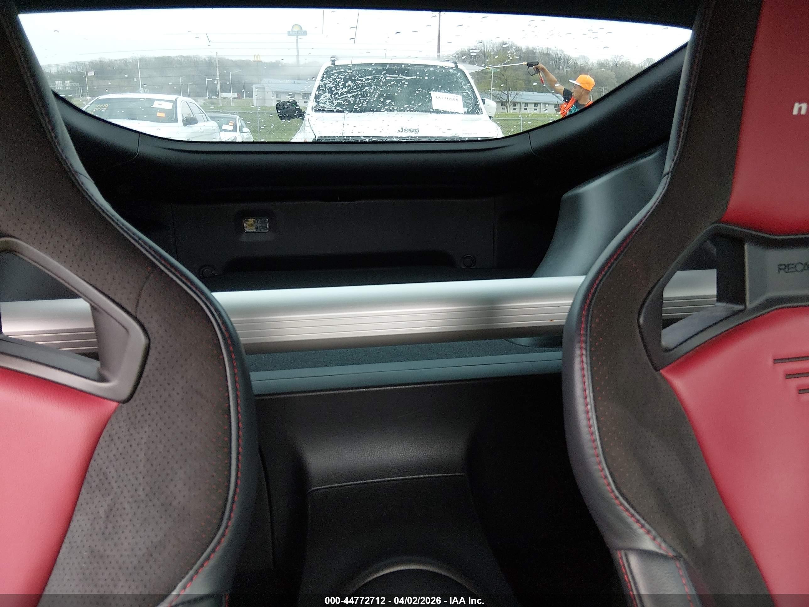 NISSAN Z image 8