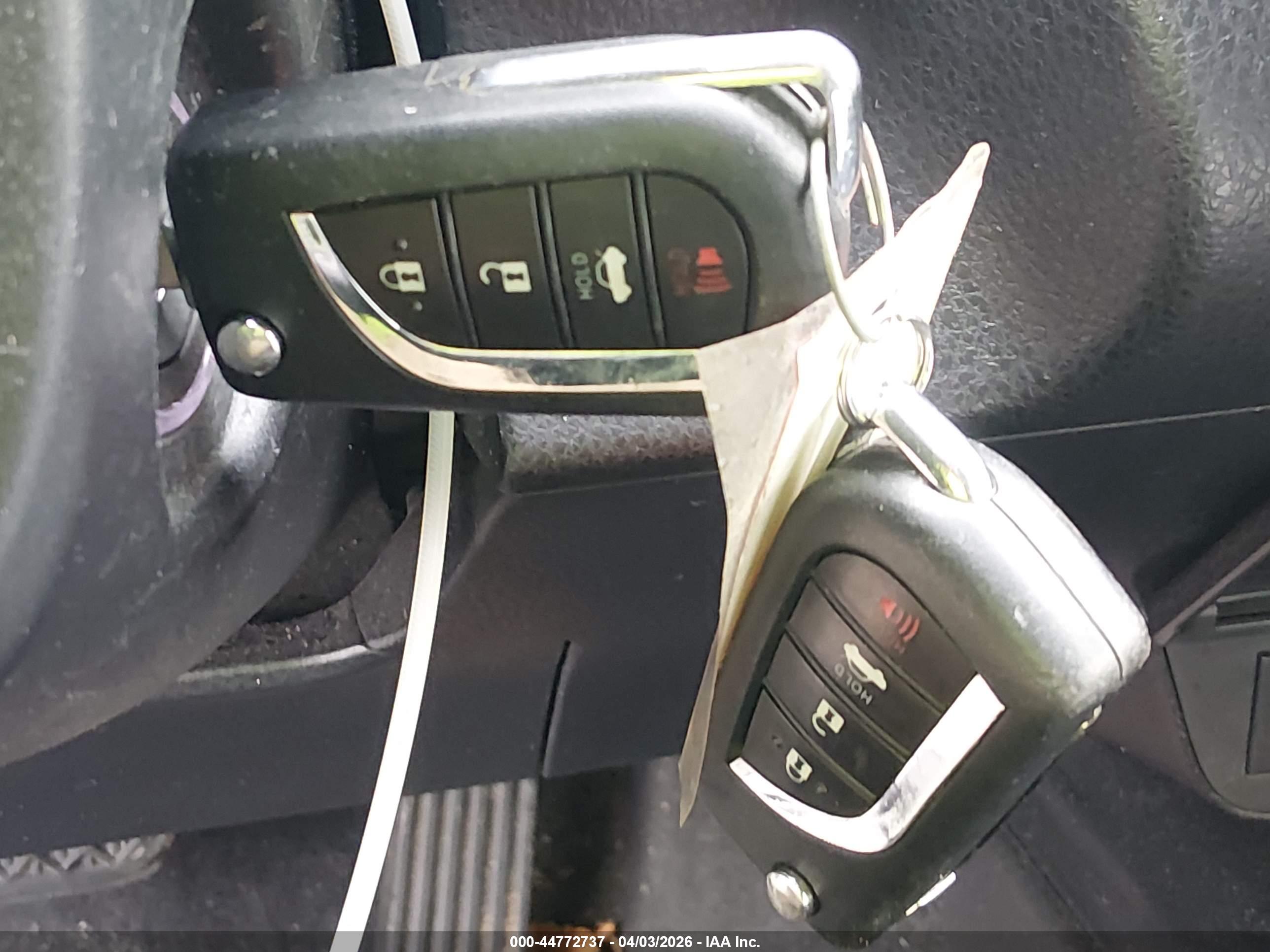 TOYOTA CAMRY image 11