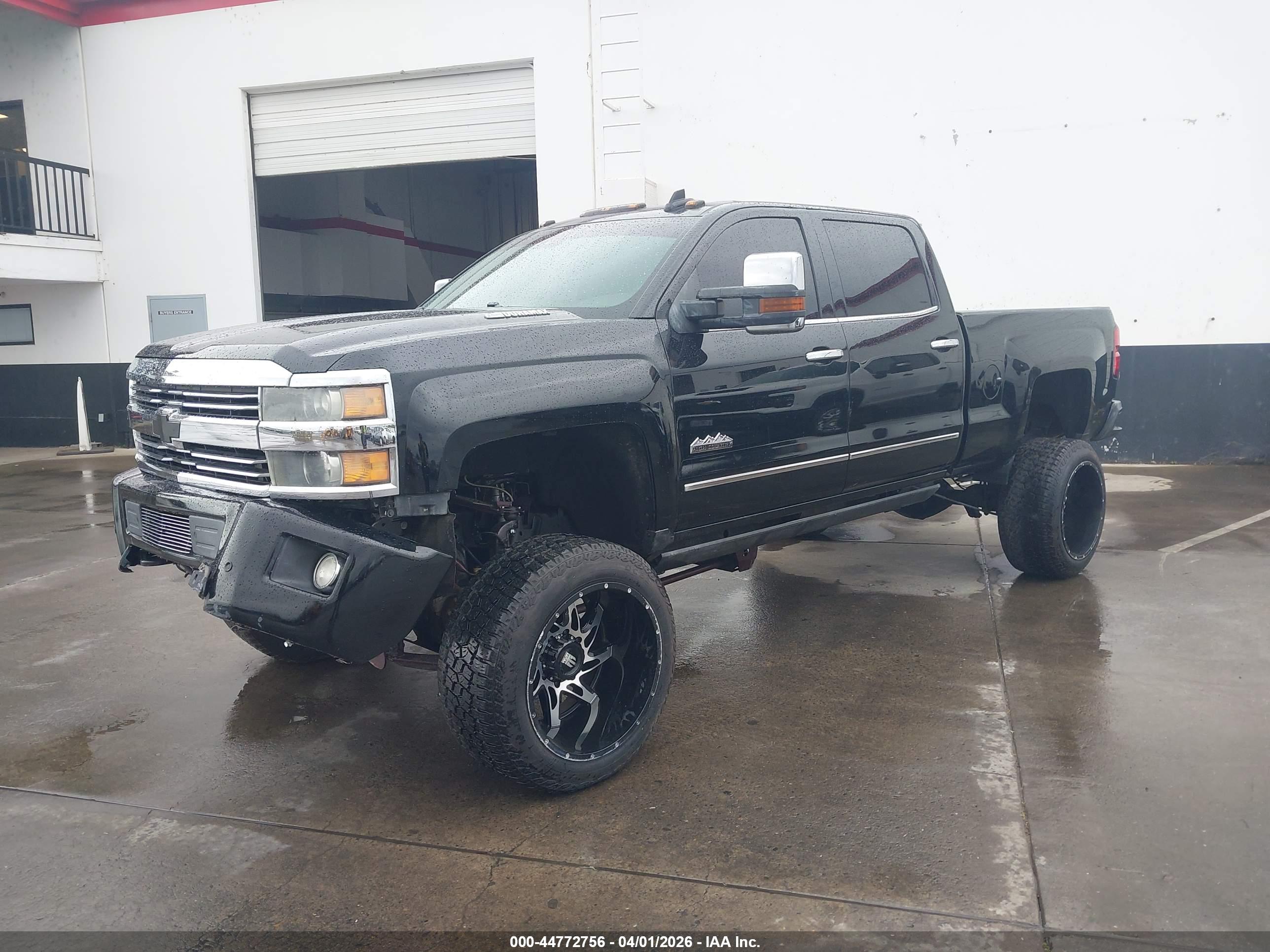 CHEVROLET SILVERADO image 2