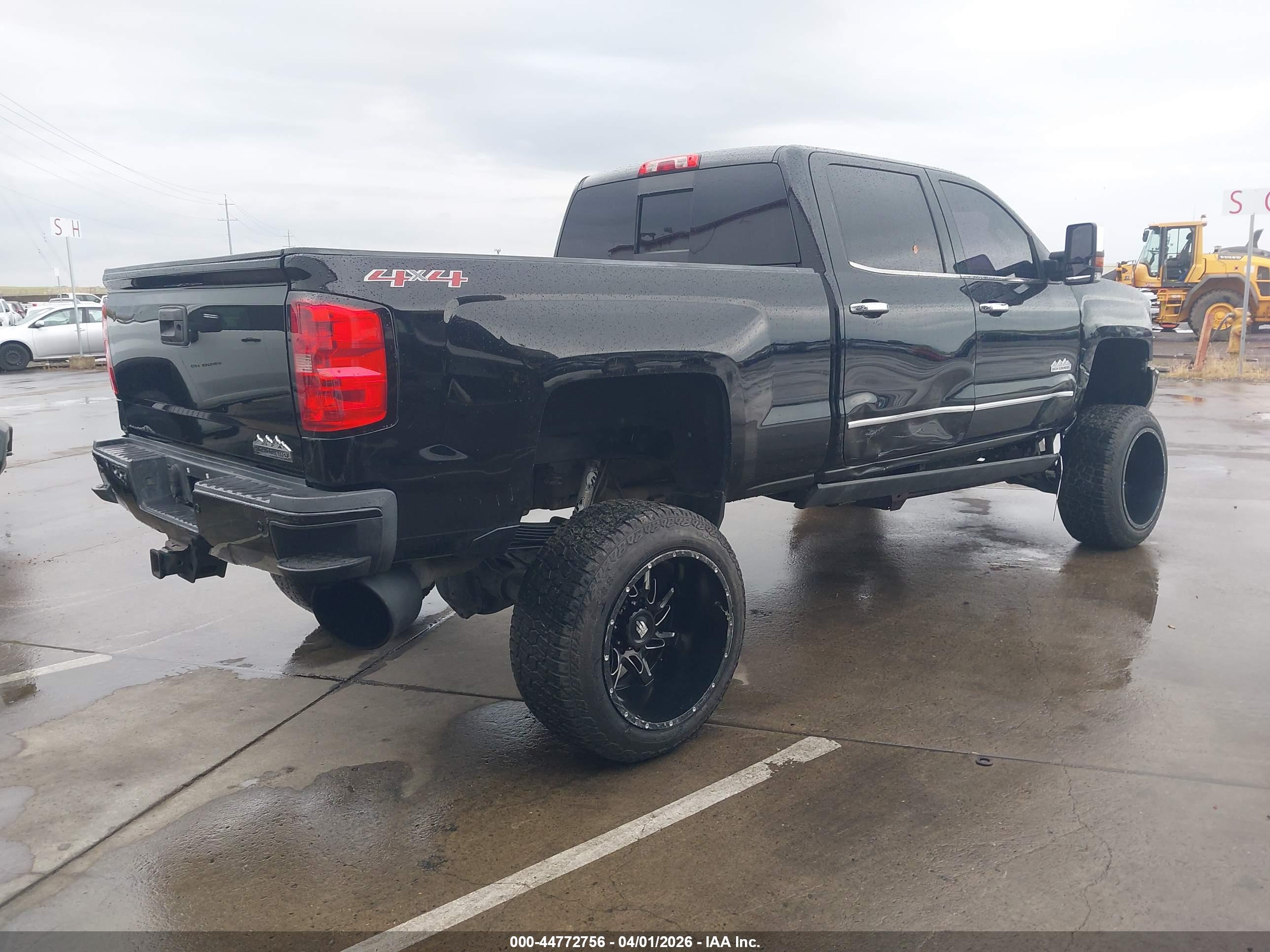CHEVROLET SILVERADO image 4