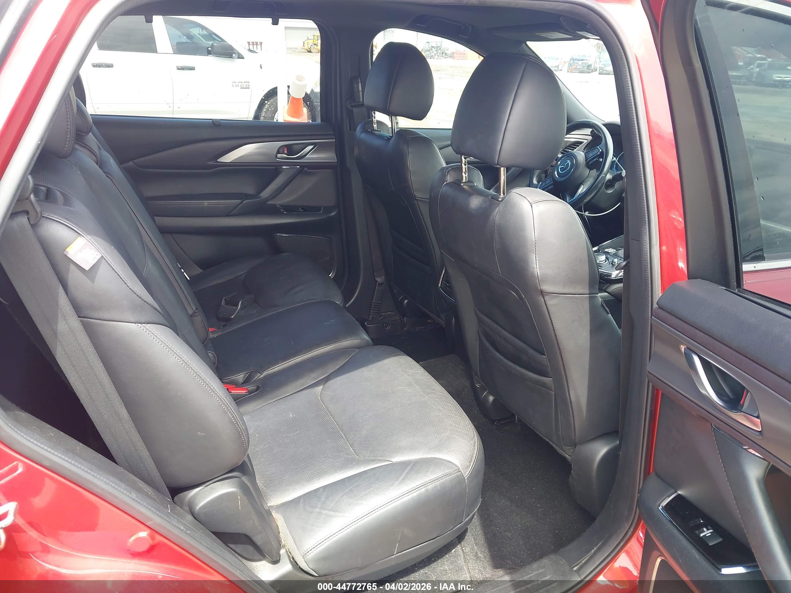 MAZDA CX-9 image 8