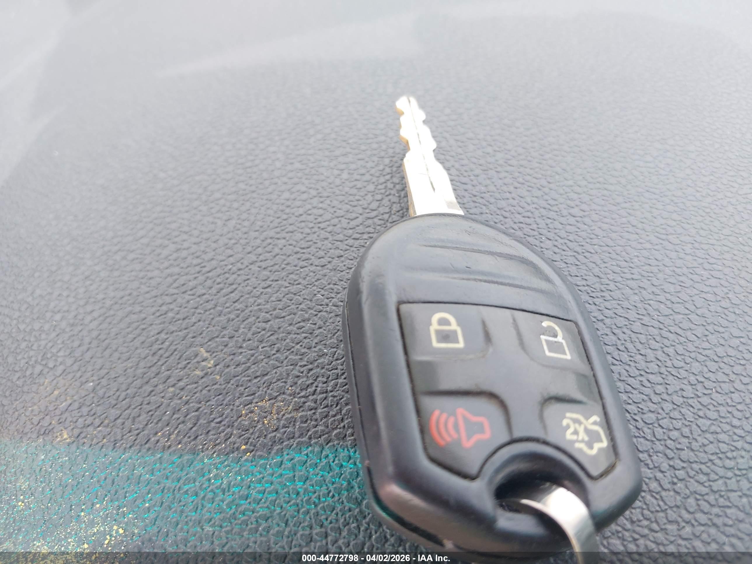 FORD EXPLORER image 11