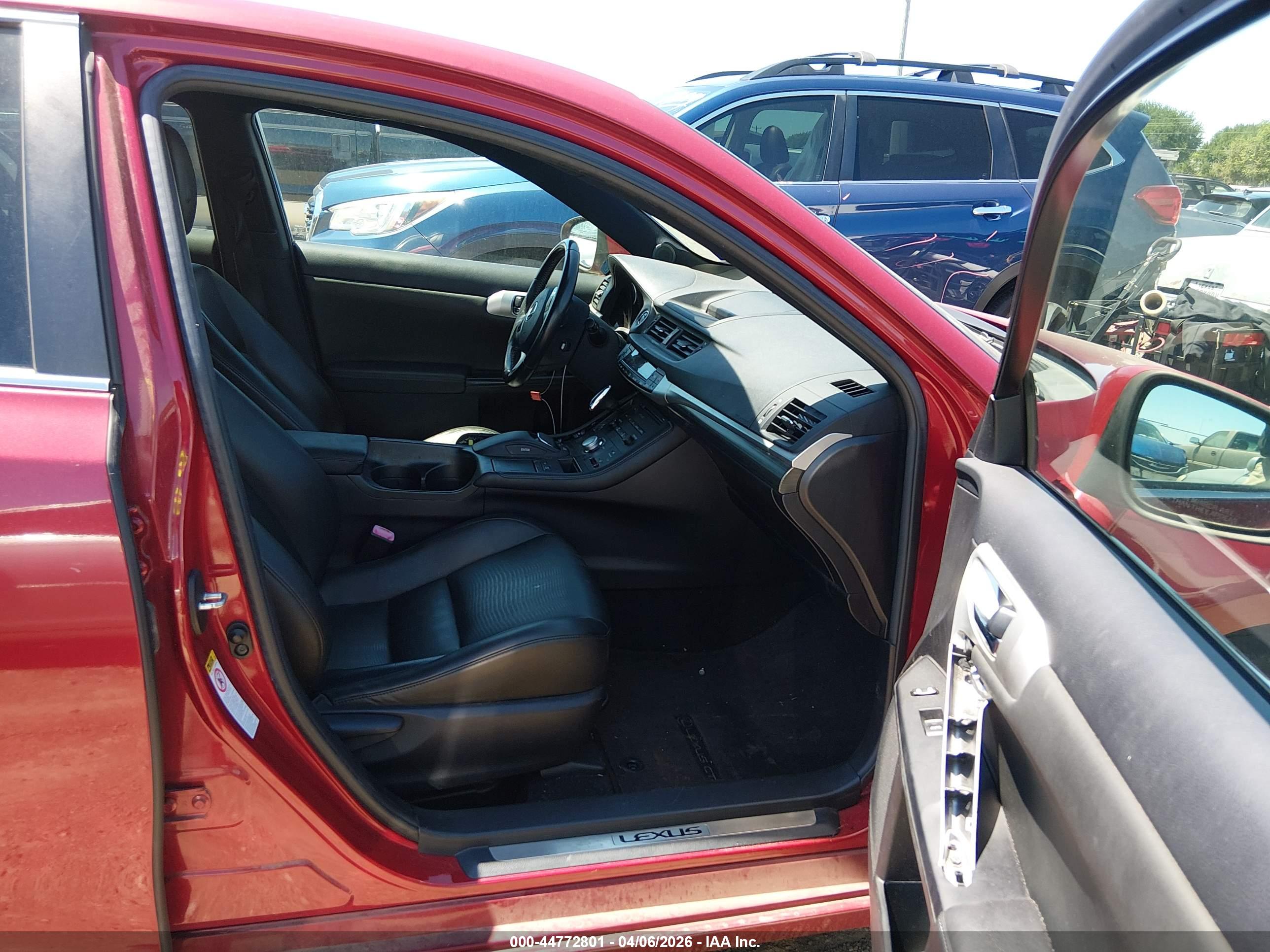 LEXUS CT image 5