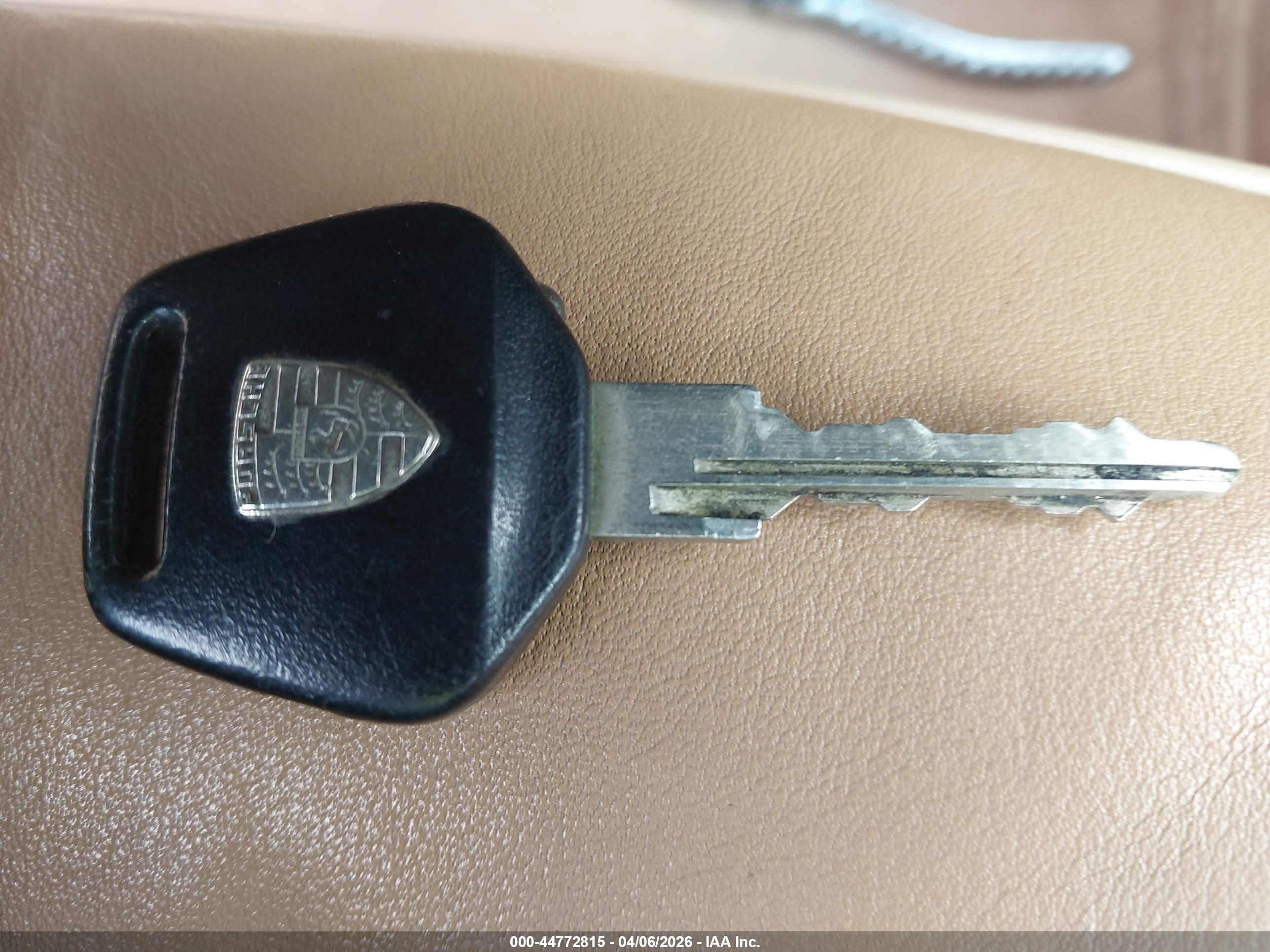 PORSCHE 911 image 11