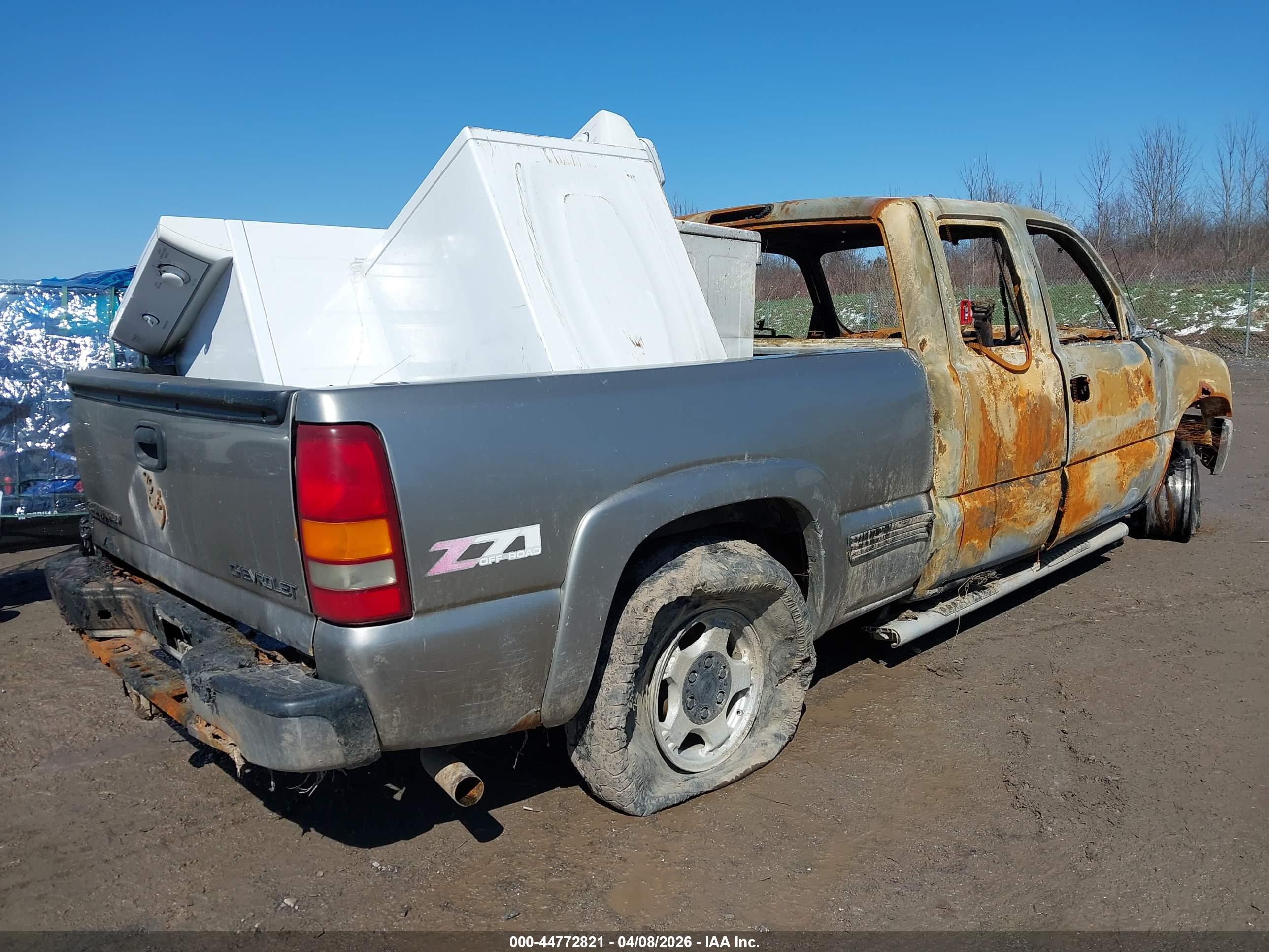 CHEVROLET SILVERADO image 4
