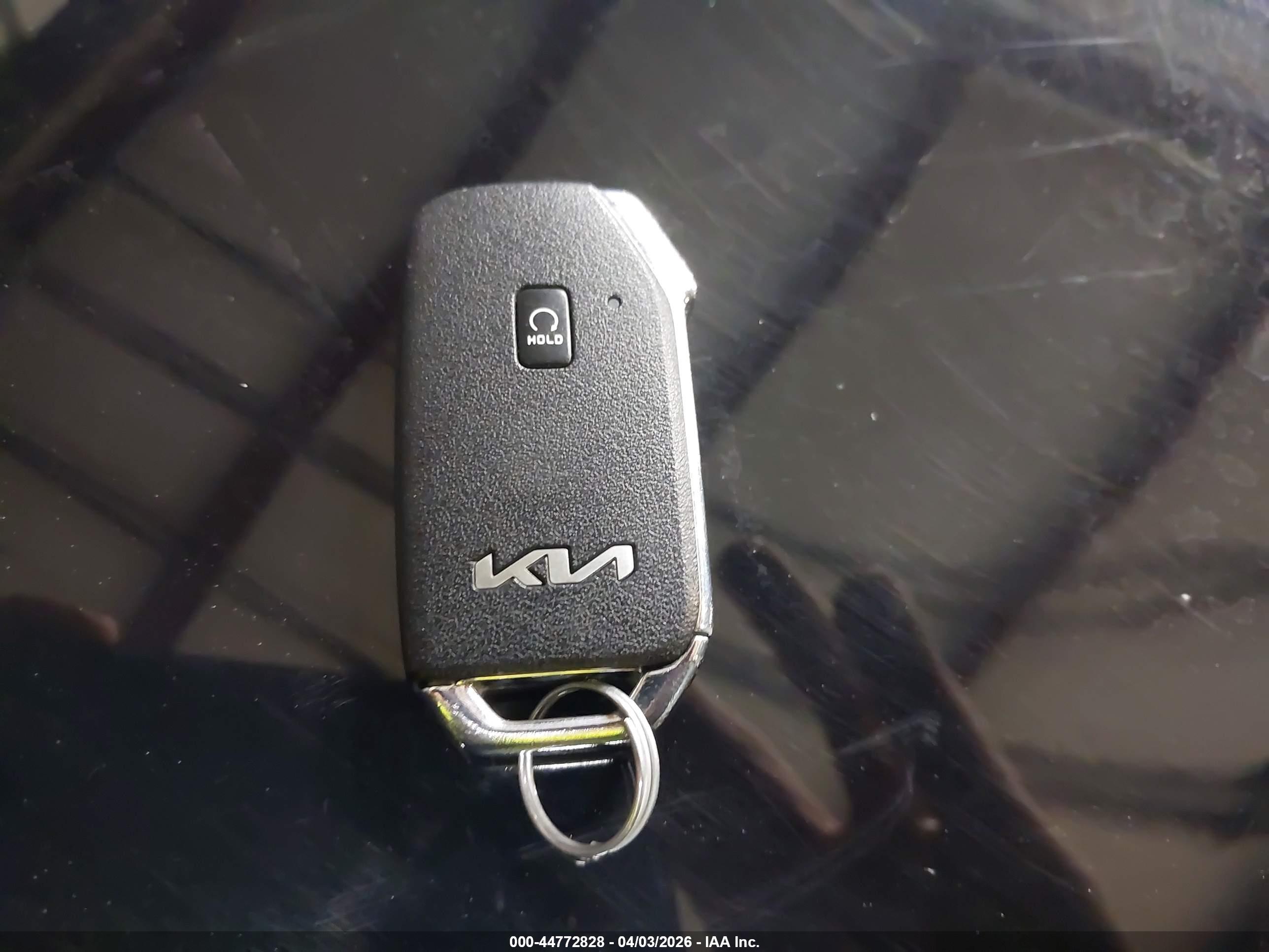 KIA SPORTAGE image 11