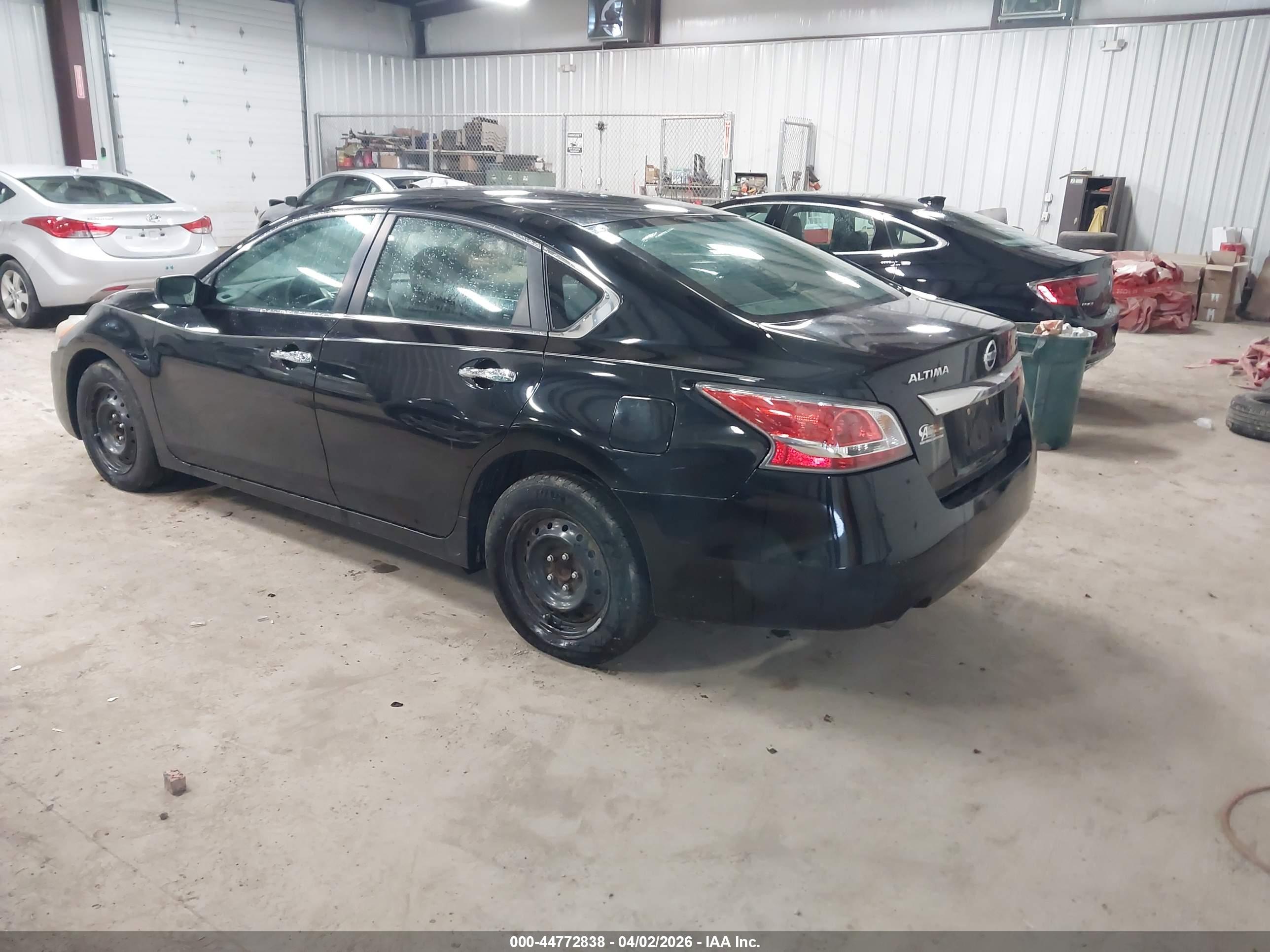 NISSAN ALTIMA image 3