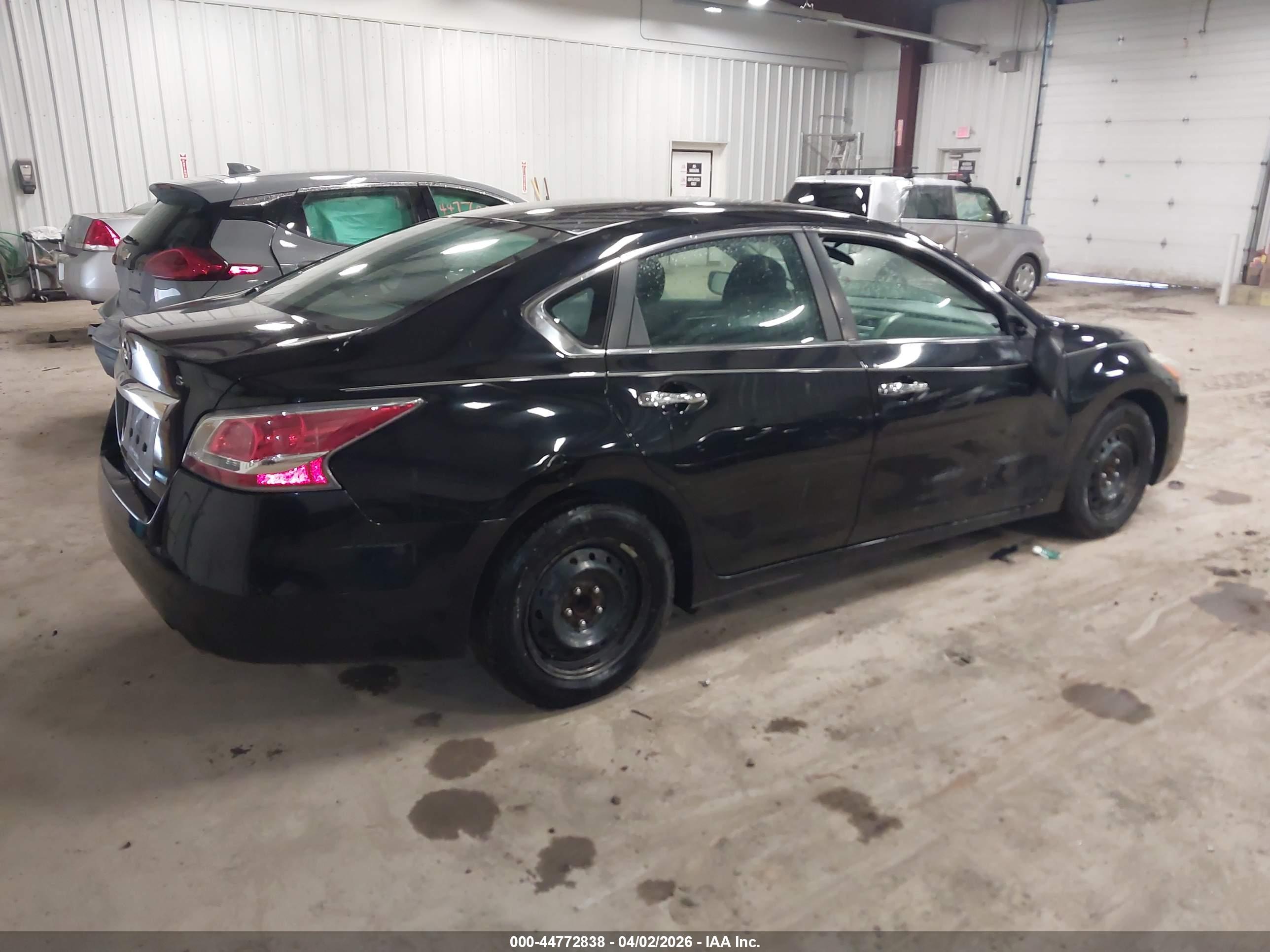 NISSAN ALTIMA image 4