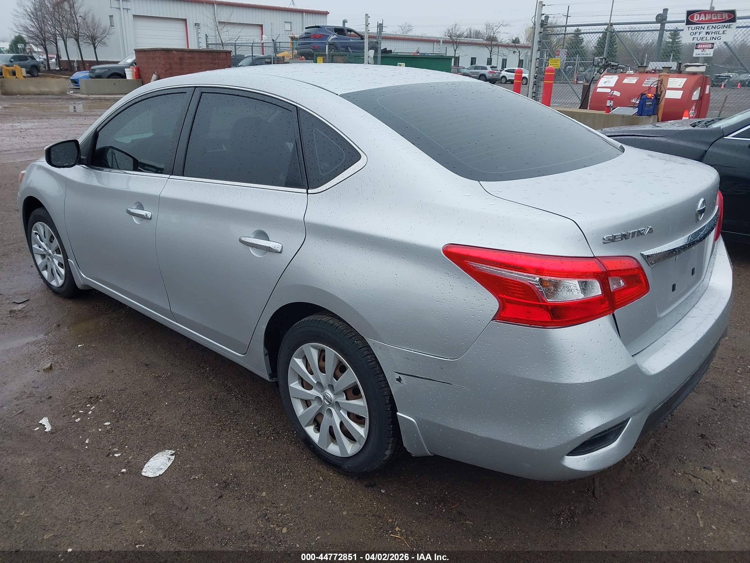 NISSAN SENTRA image 3