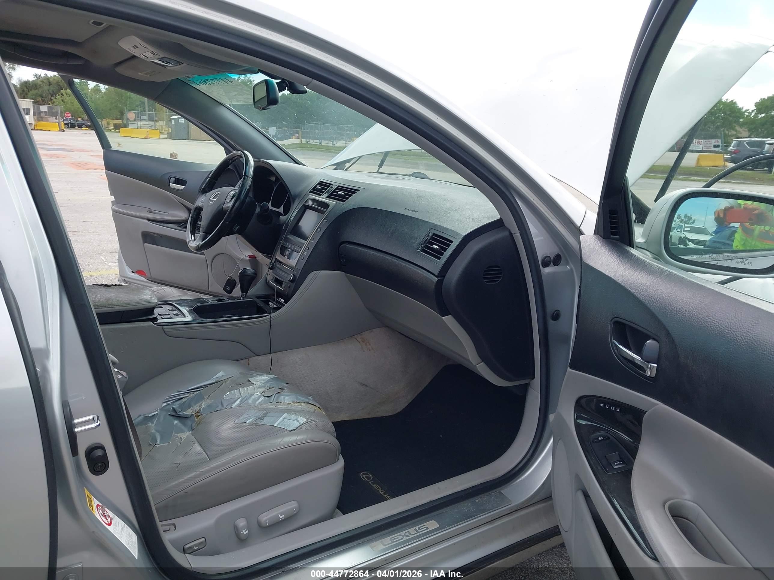 LEXUS GS image 5