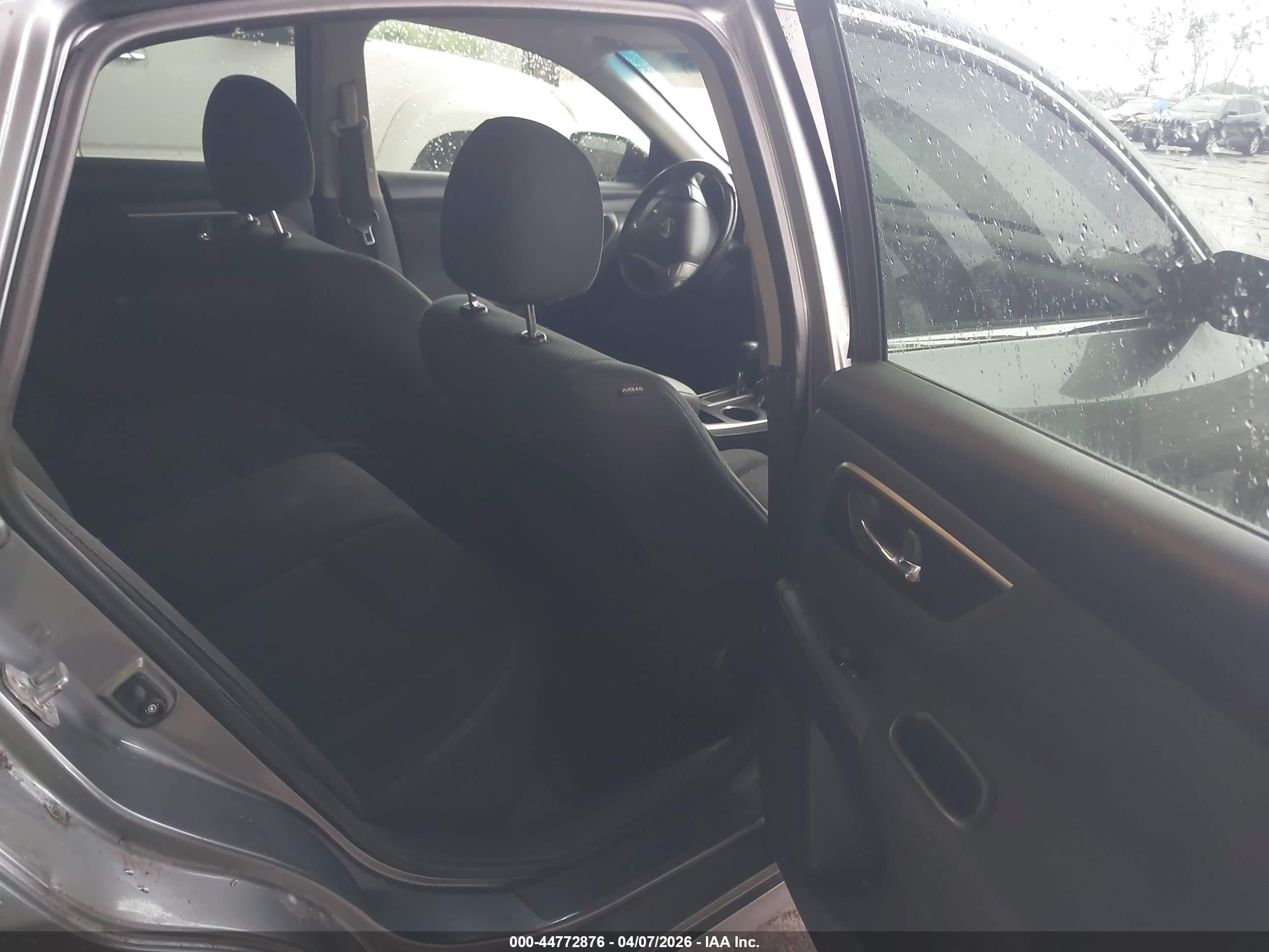 NISSAN ALTIMA image 8