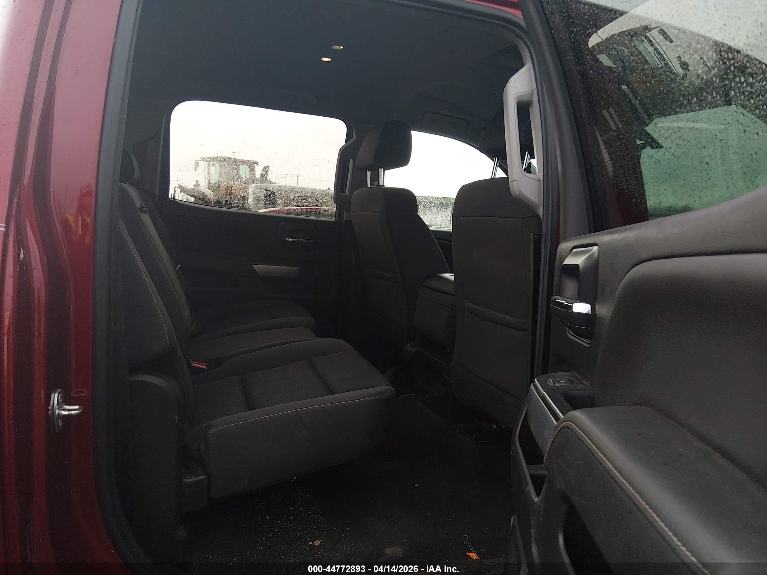 CHEVROLET SILVERADO image 8