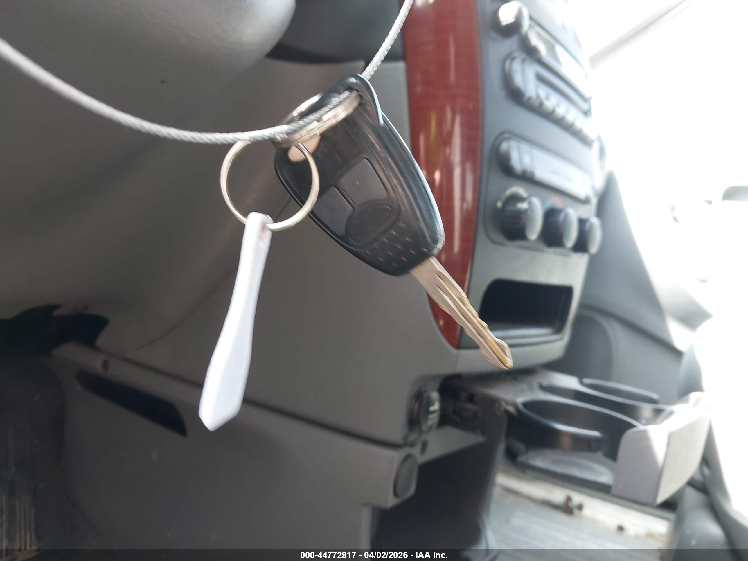 CHRYSLER TOWN image 11