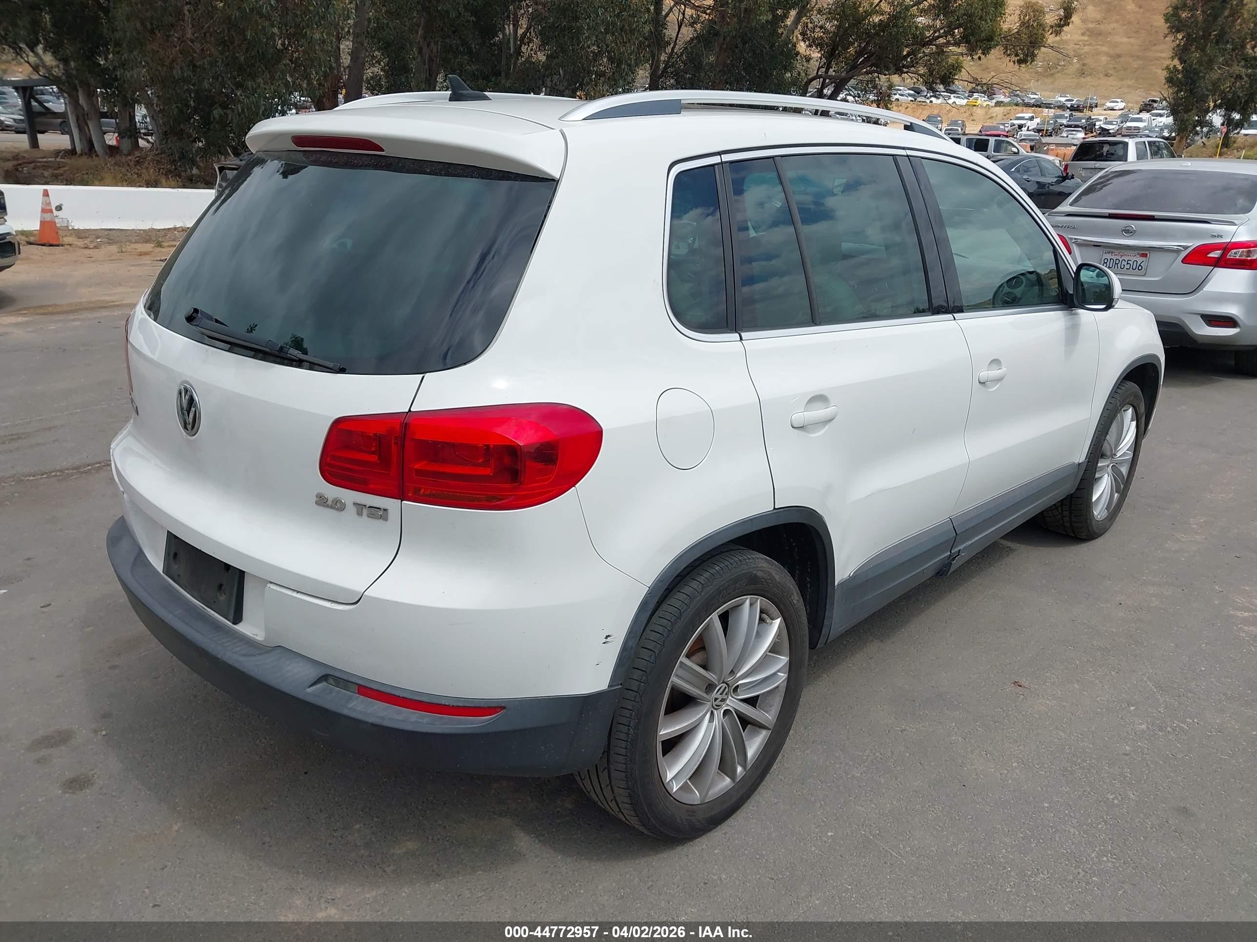 VOLKSWAGEN TIGUAN image 4