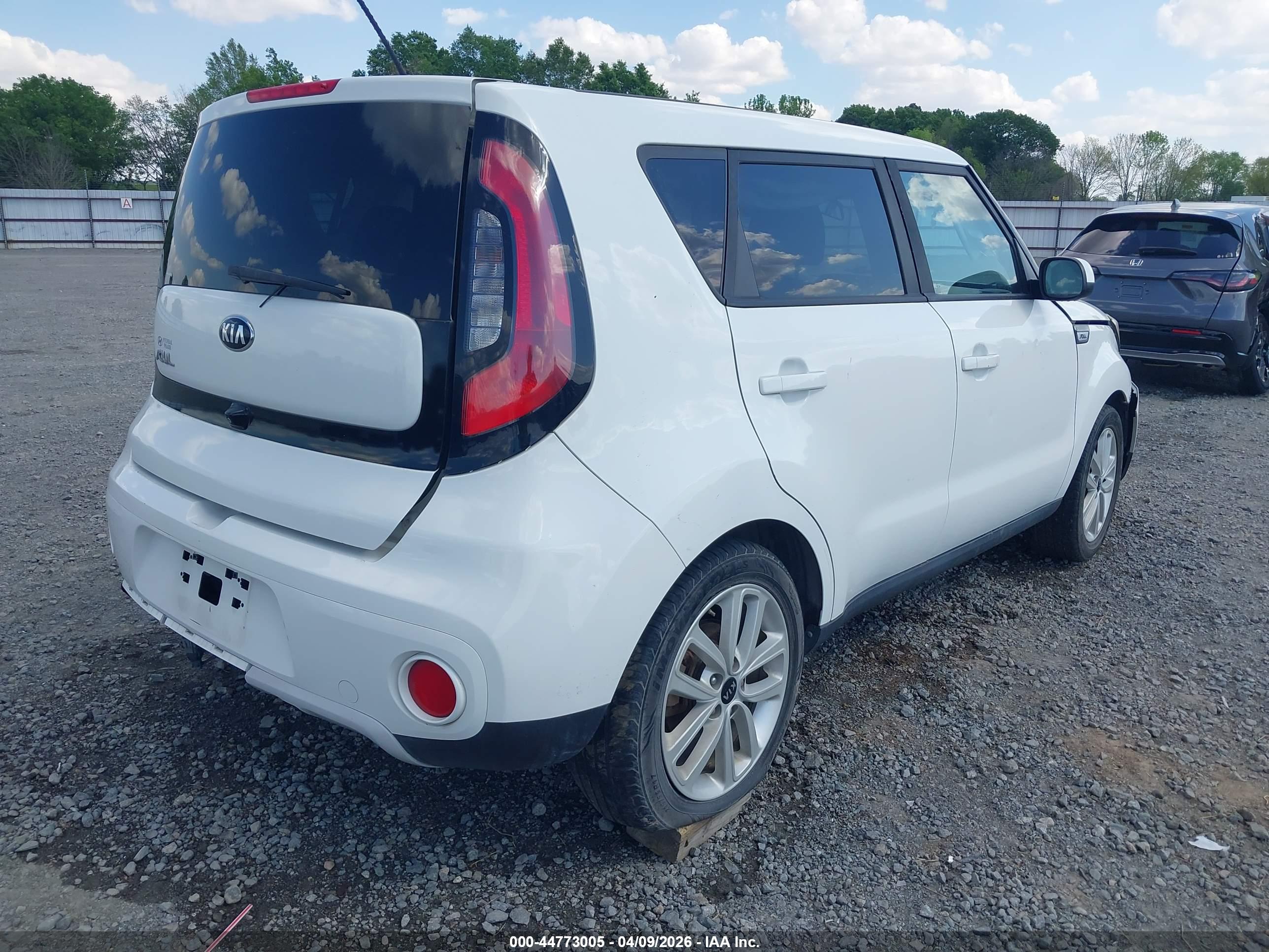 KIA SOUL image 4