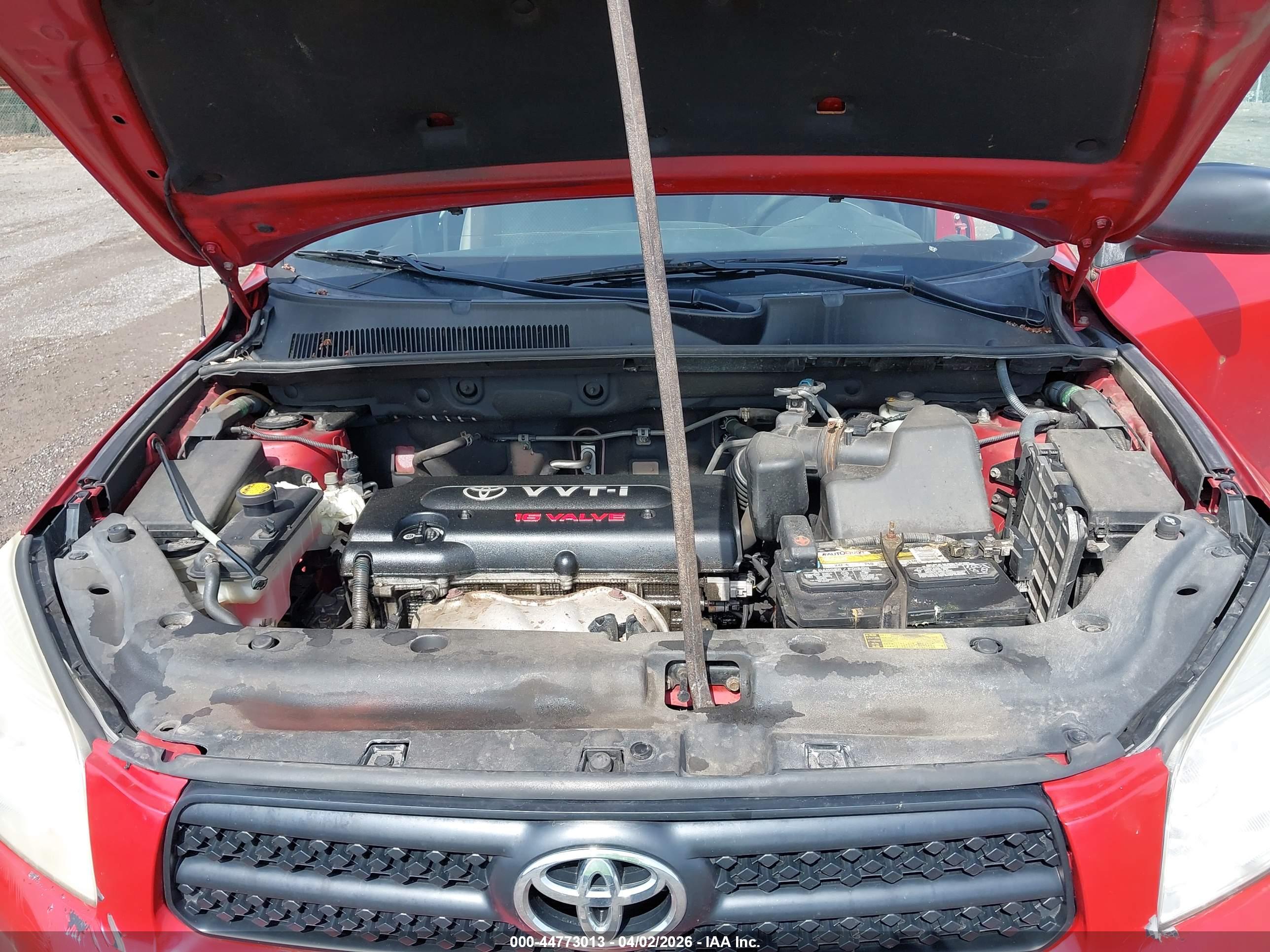 TOYOTA RAV4 image 10