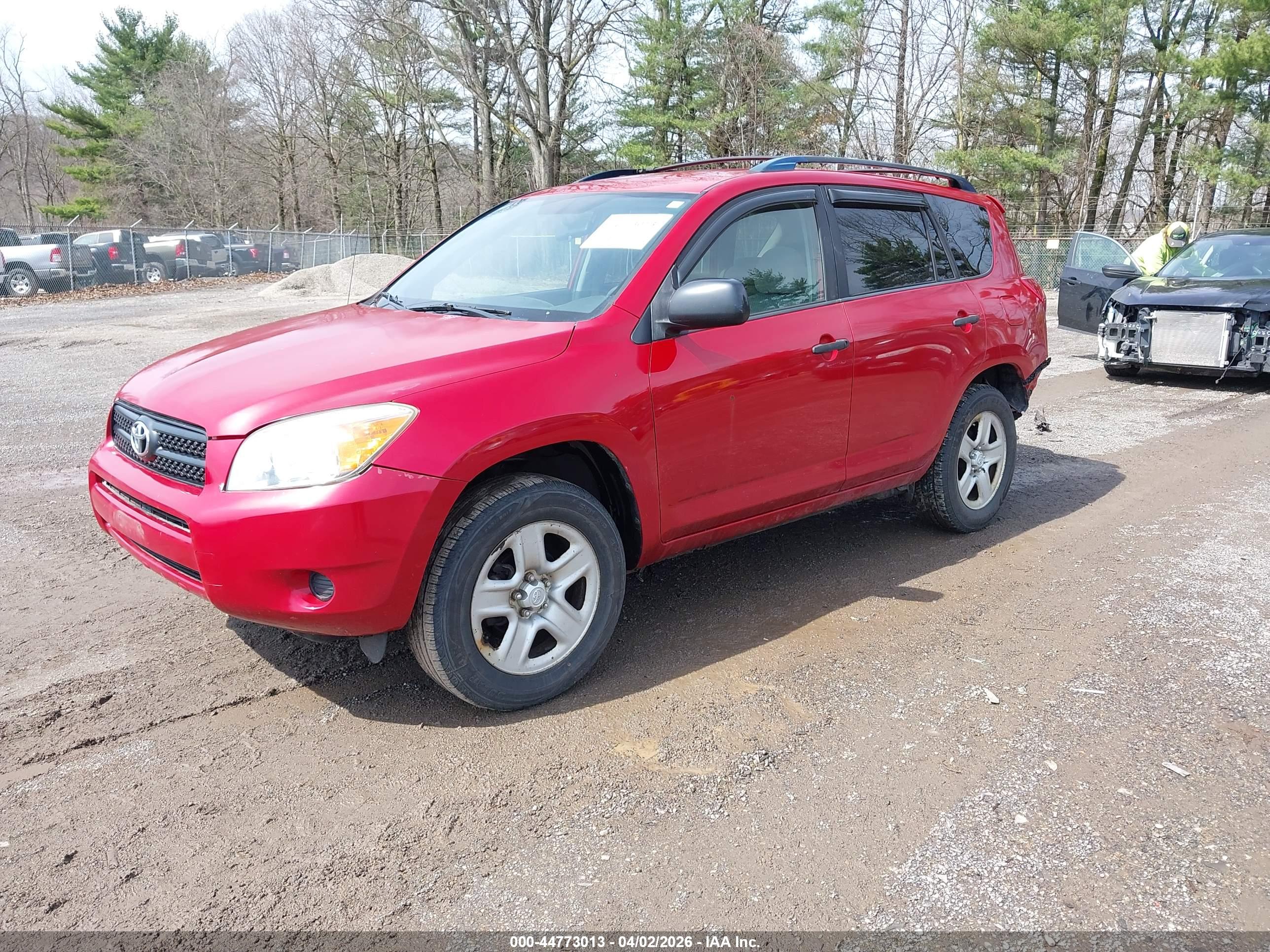 TOYOTA RAV4 image 2