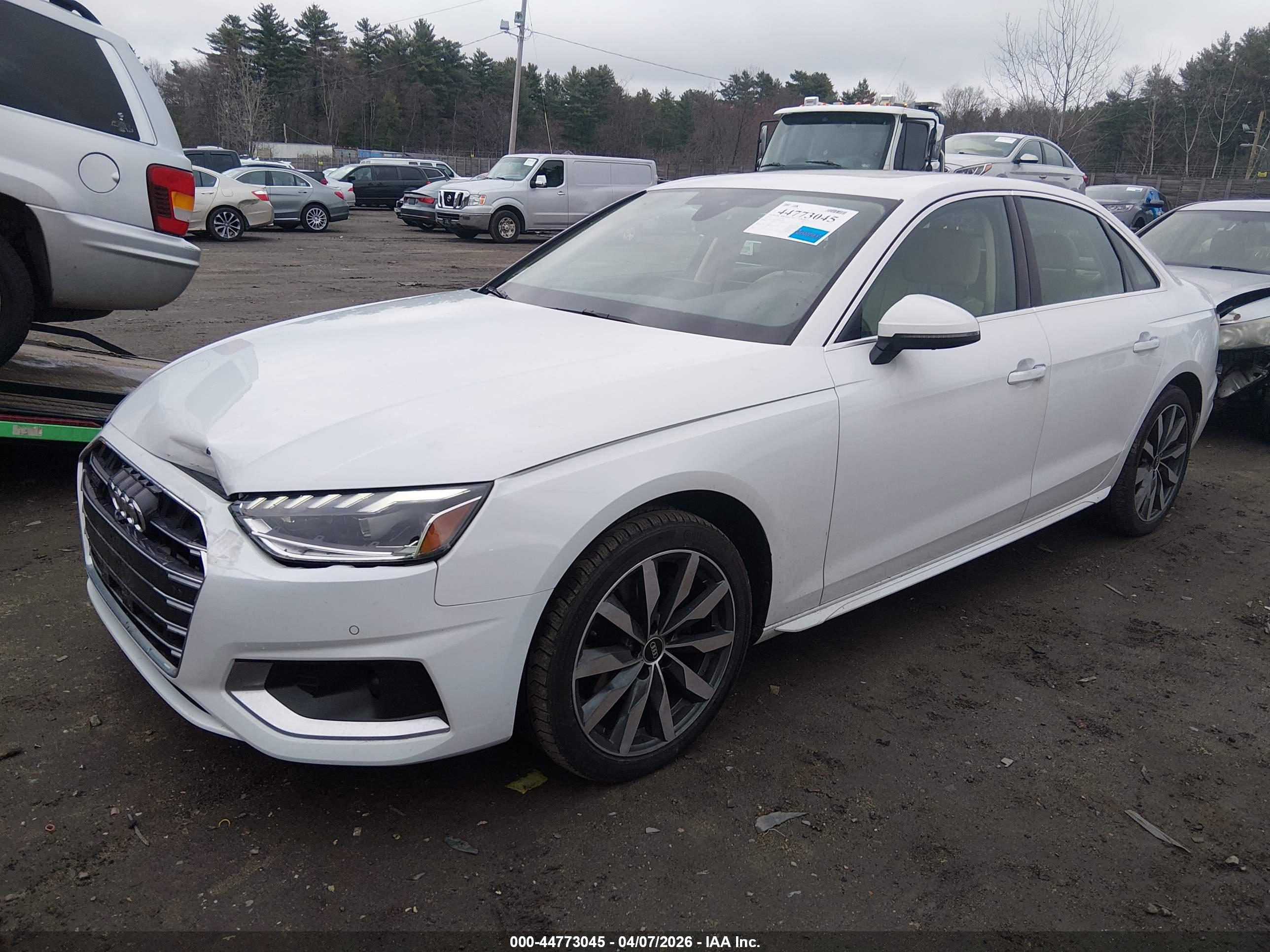 AUDI A4 image 2