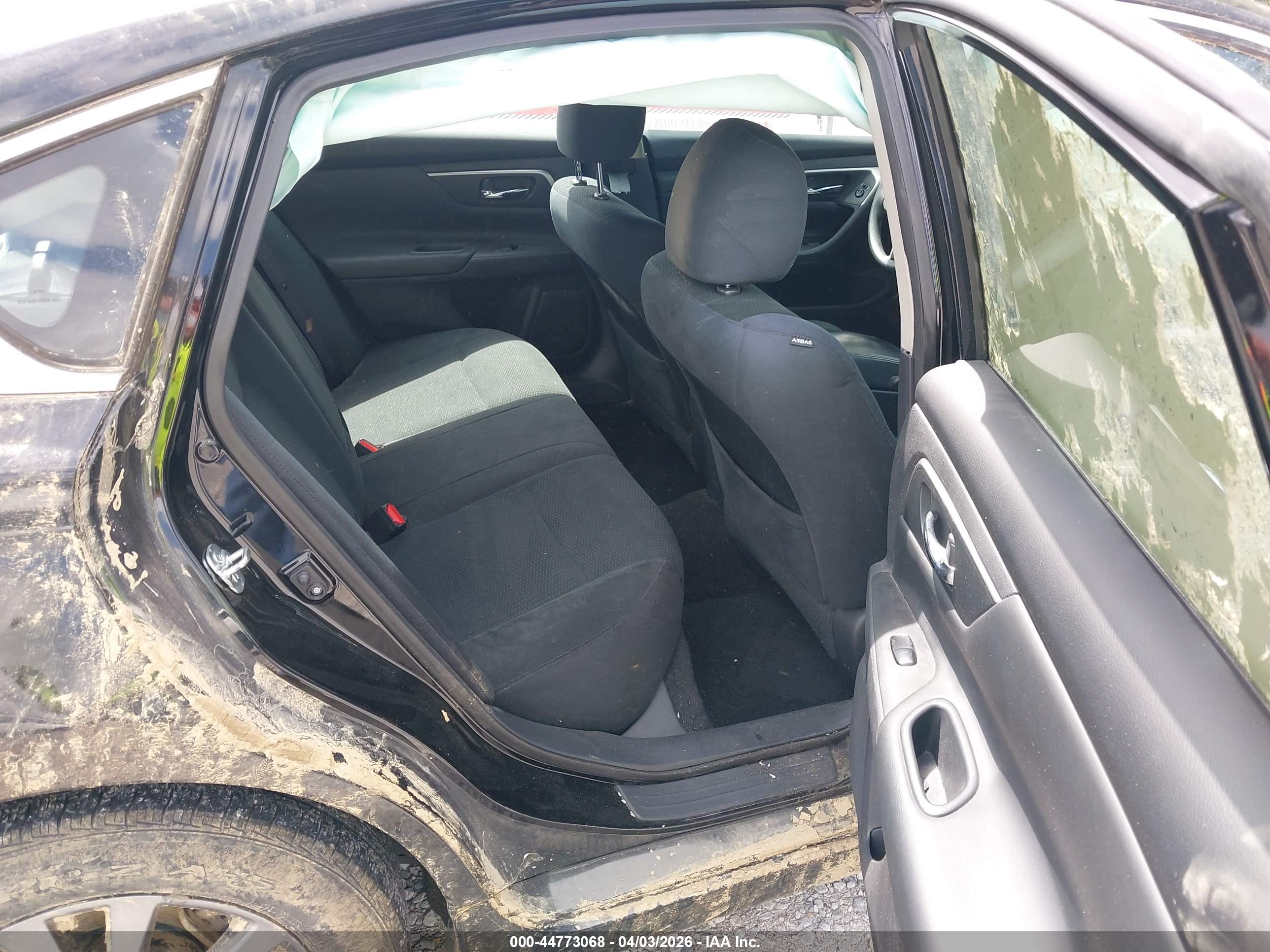 NISSAN ALTIMA image 8