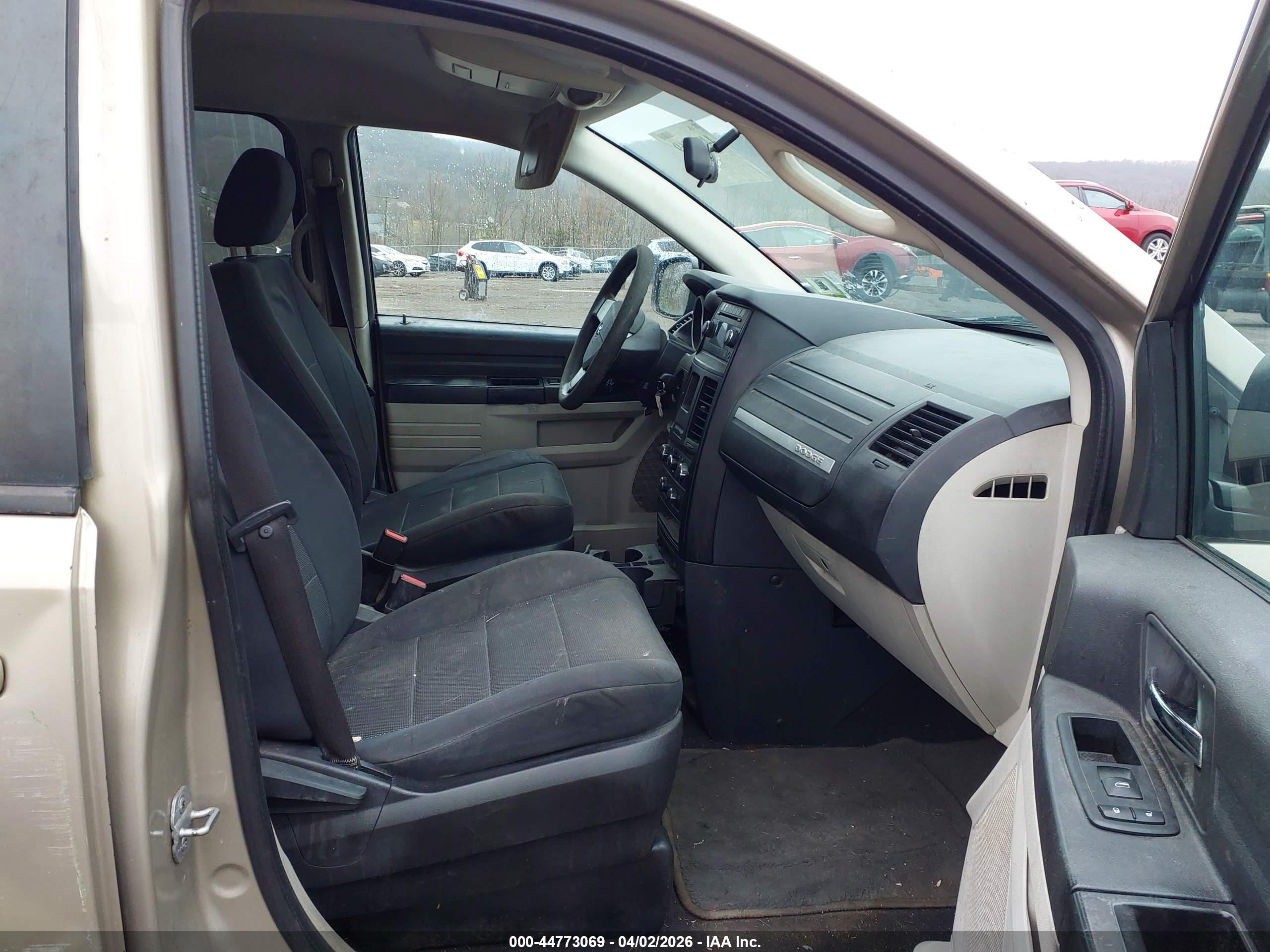 DODGE GRAND image 5
