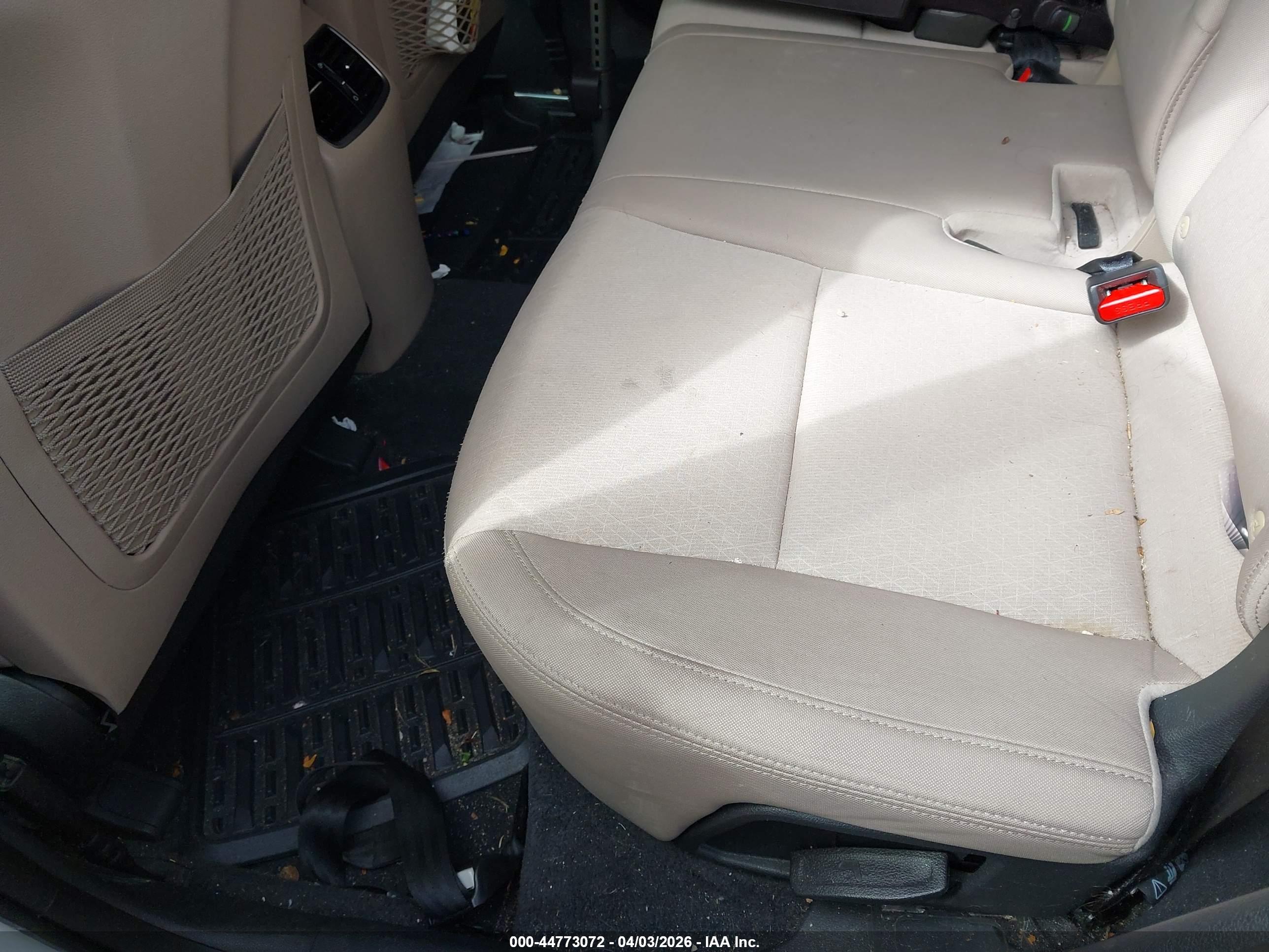 HYUNDAI TUCSON image 8