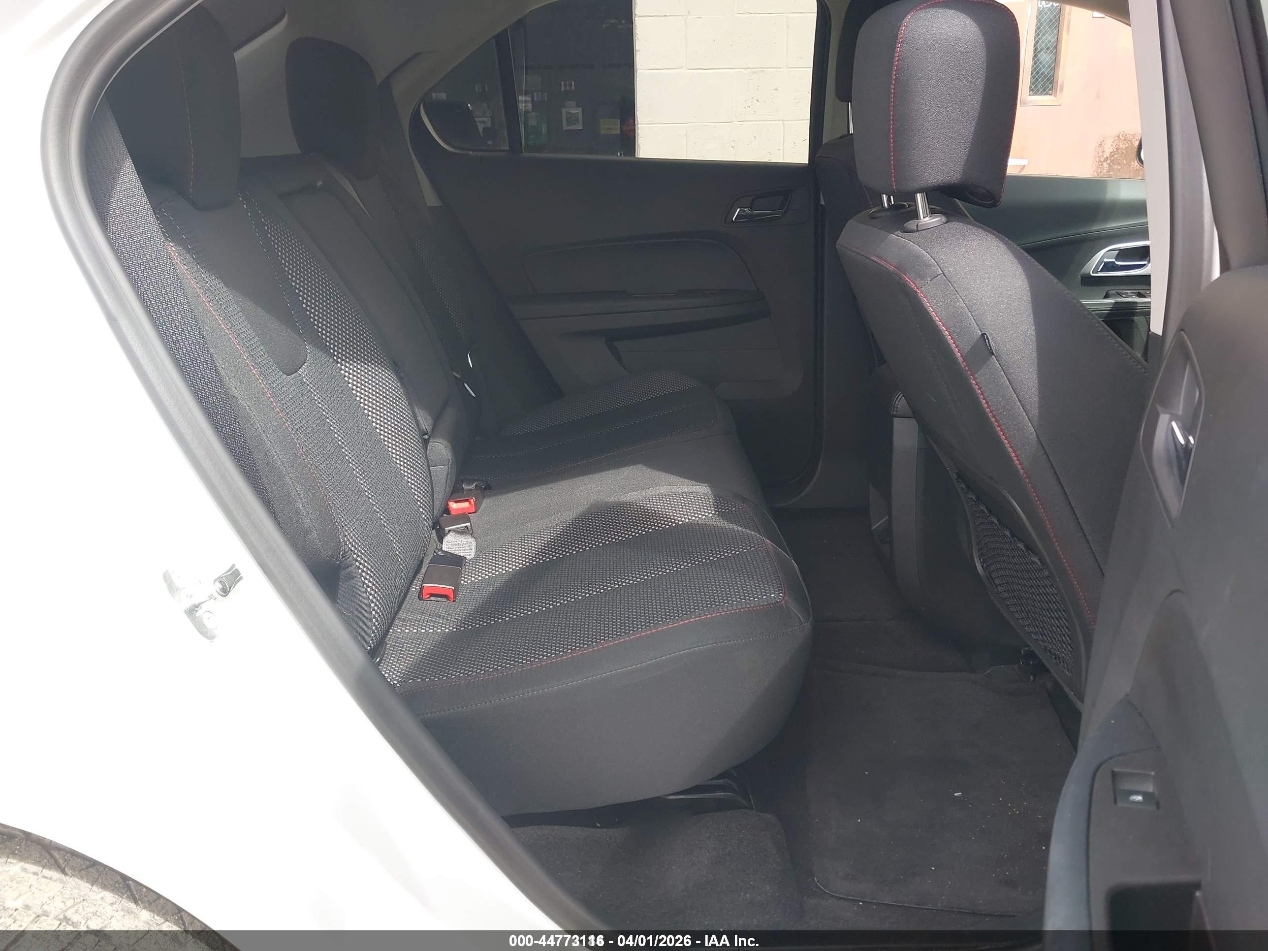 CHEVROLET EQUINOX image 8