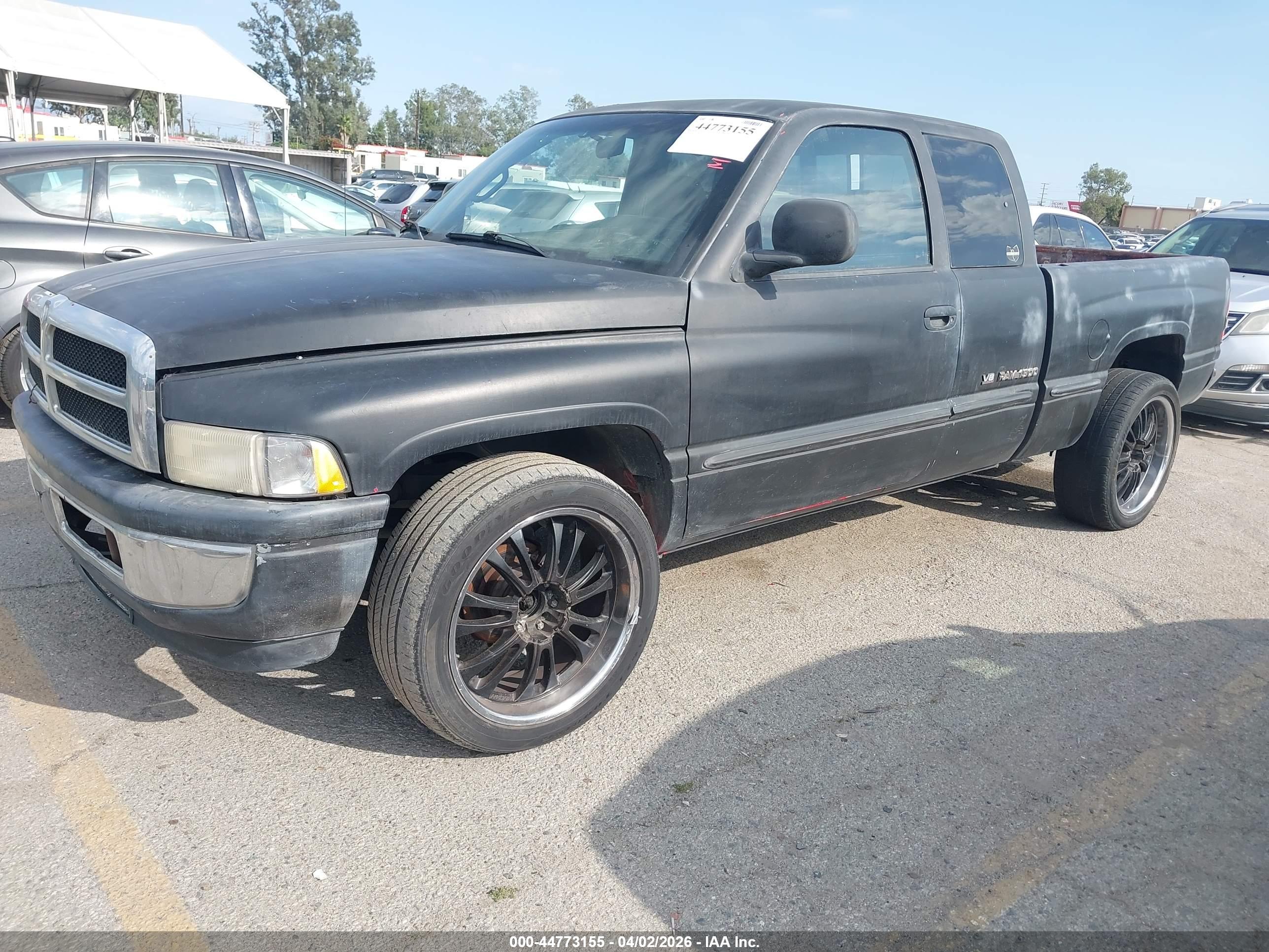 DODGE RAM image 2