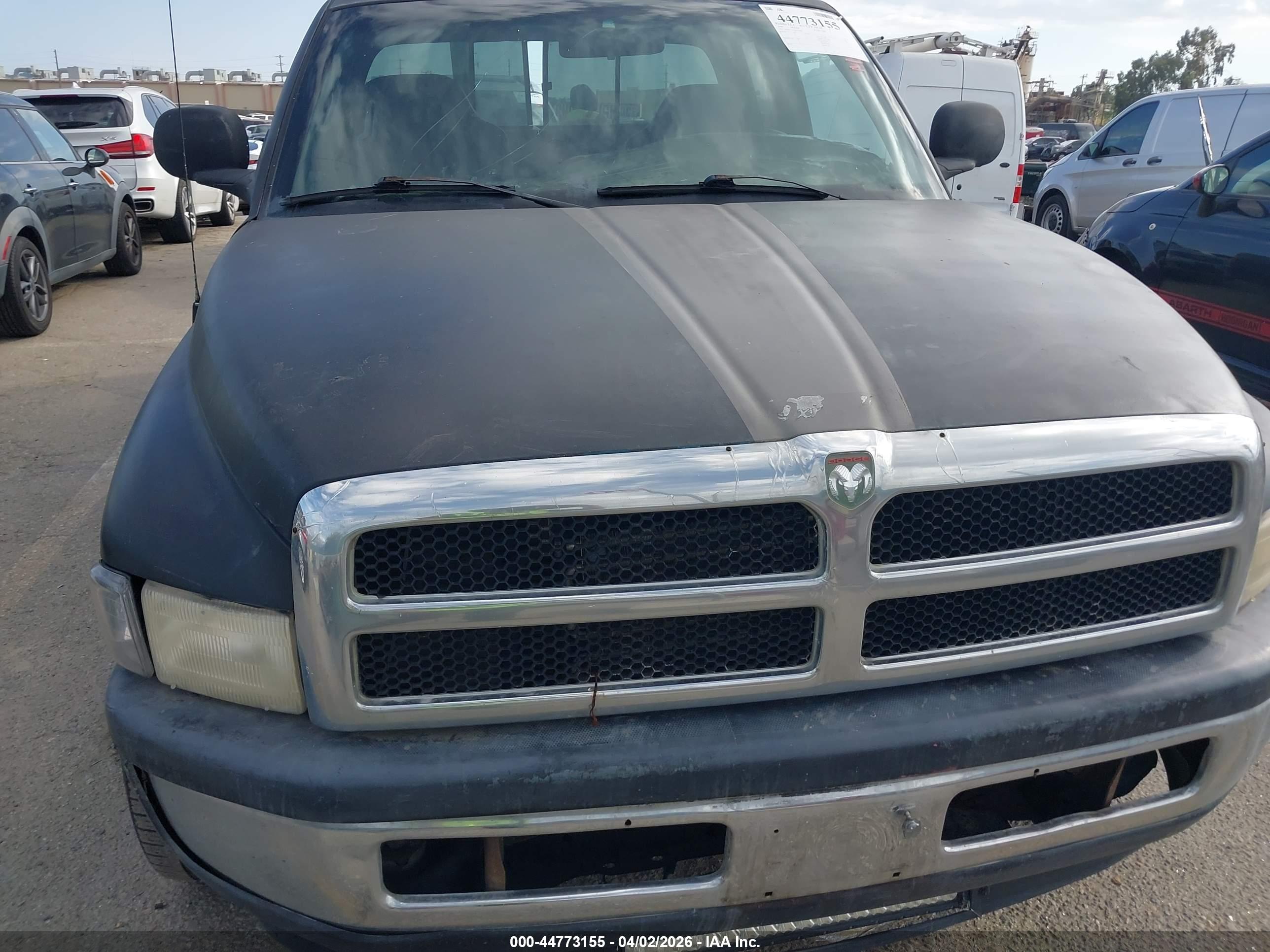 DODGE RAM image 6