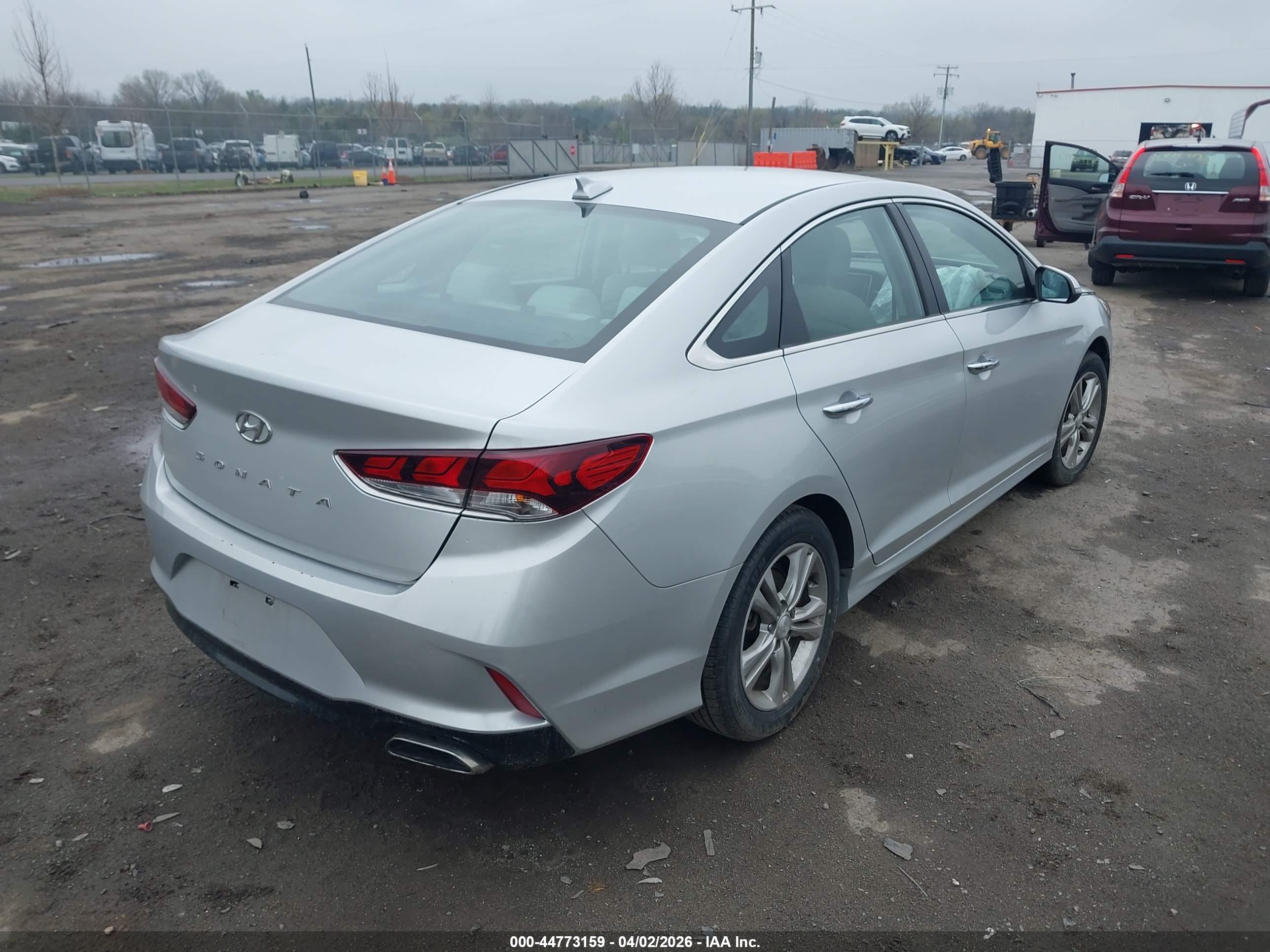 HYUNDAI SONATA image 4