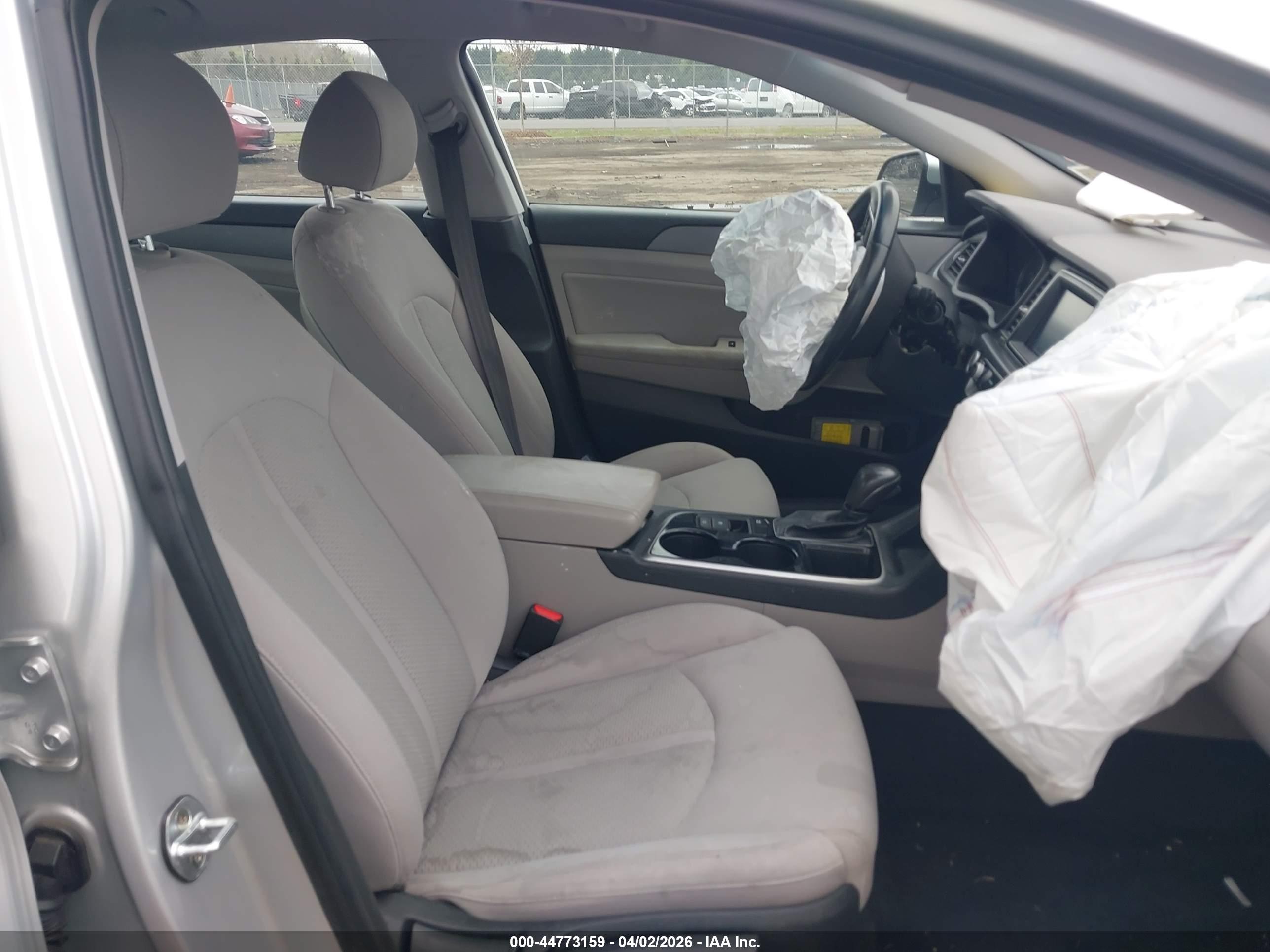 HYUNDAI SONATA image 5