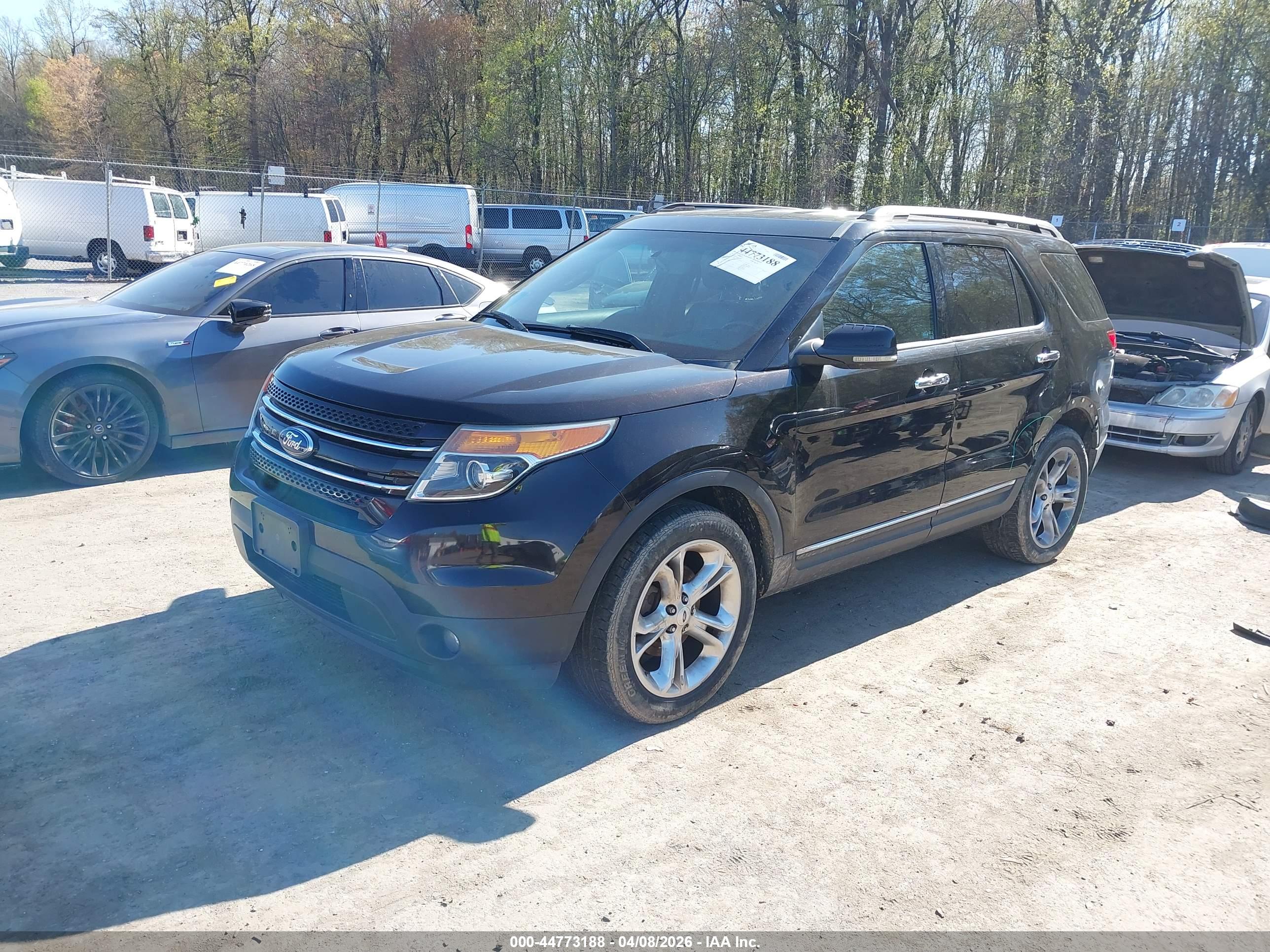FORD EXPLORER image 2