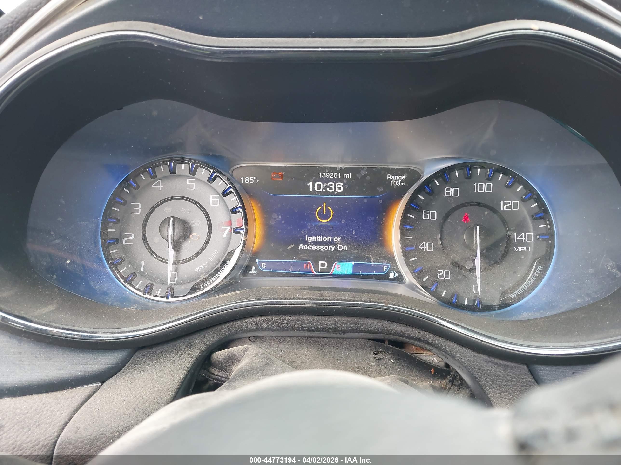 CHRYSLER 200 image 7