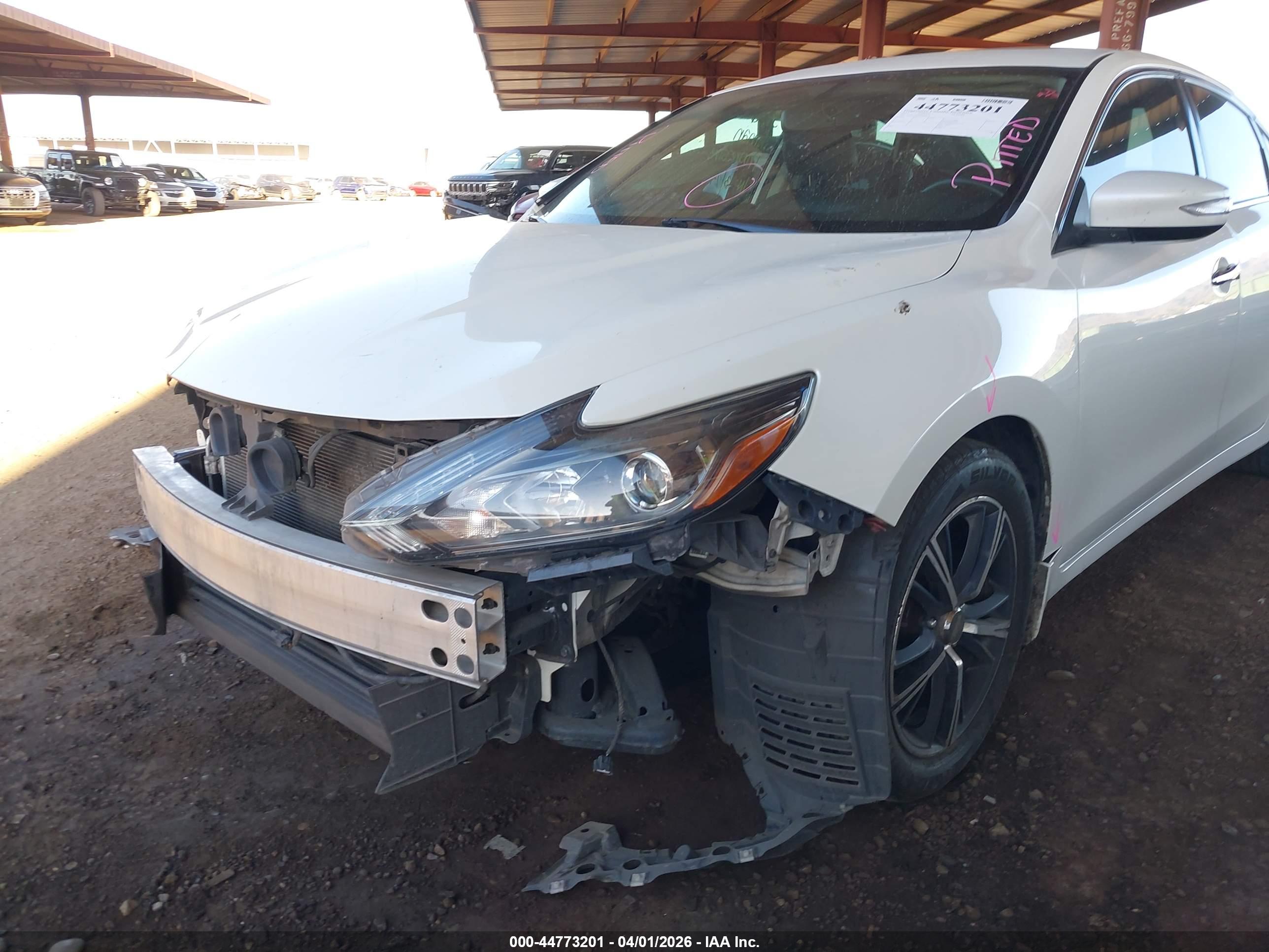 NISSAN ALTIMA image 6