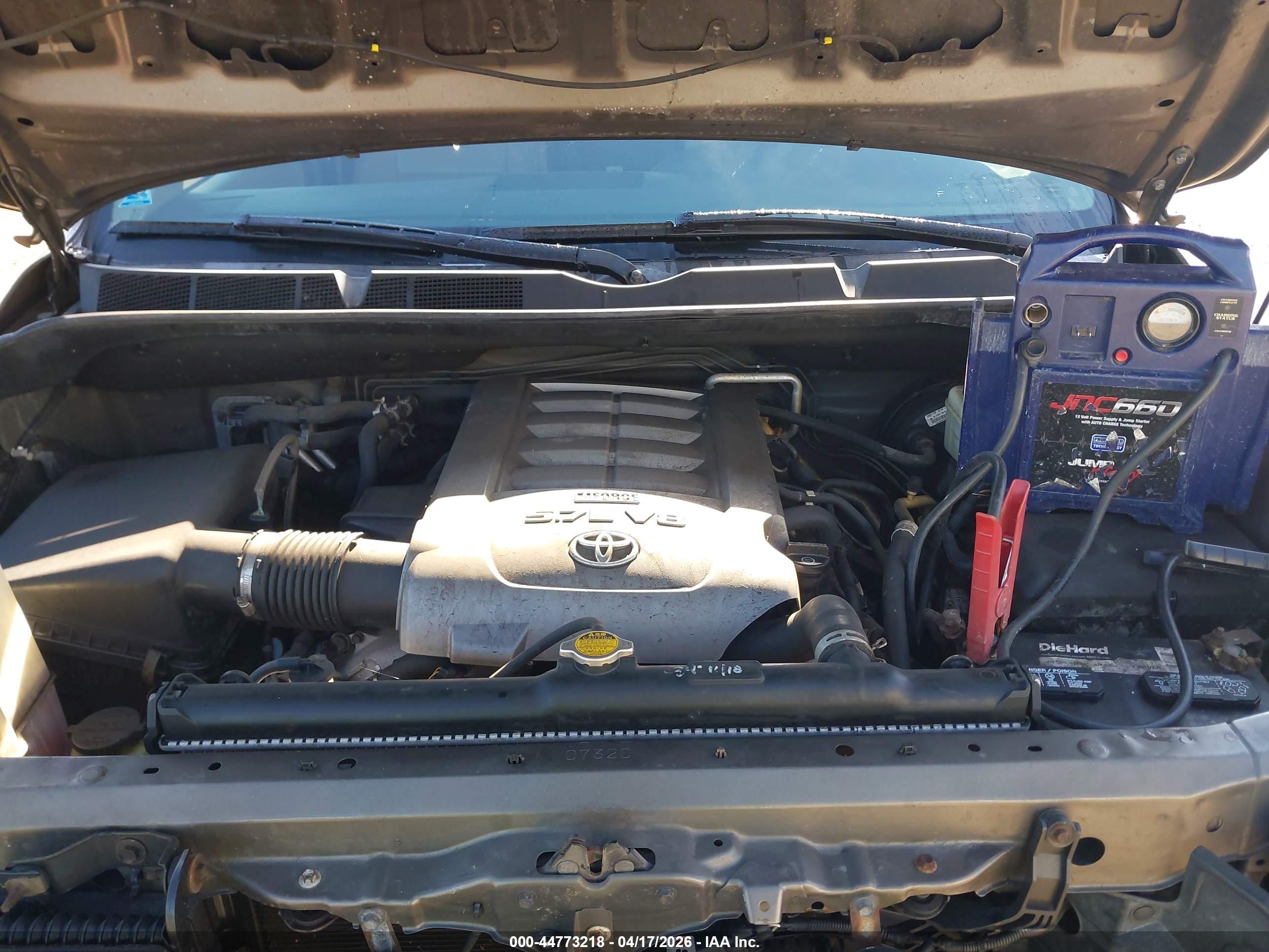TOYOTA SEQUOIA image 10