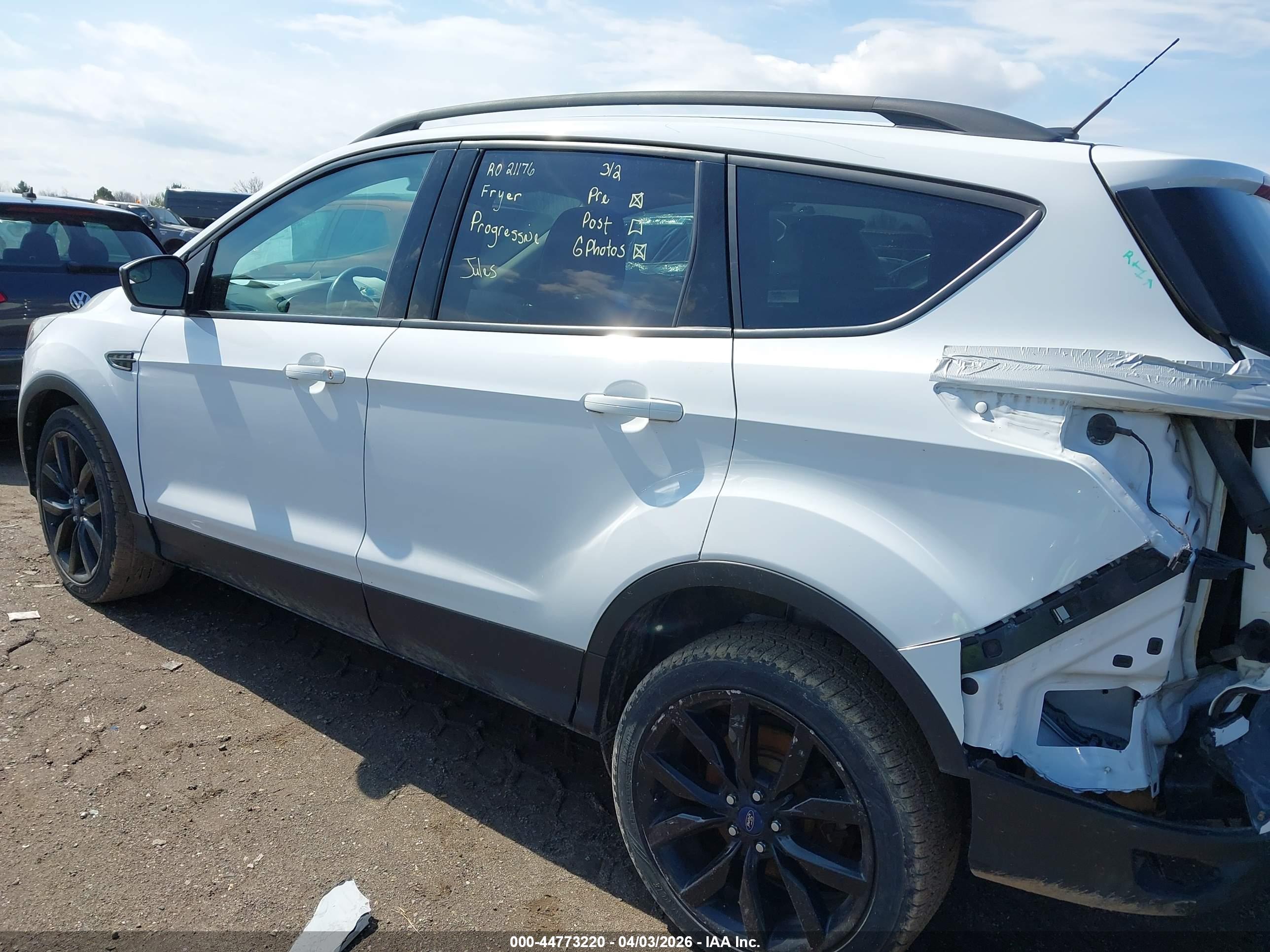 FORD ESCAPE image 3