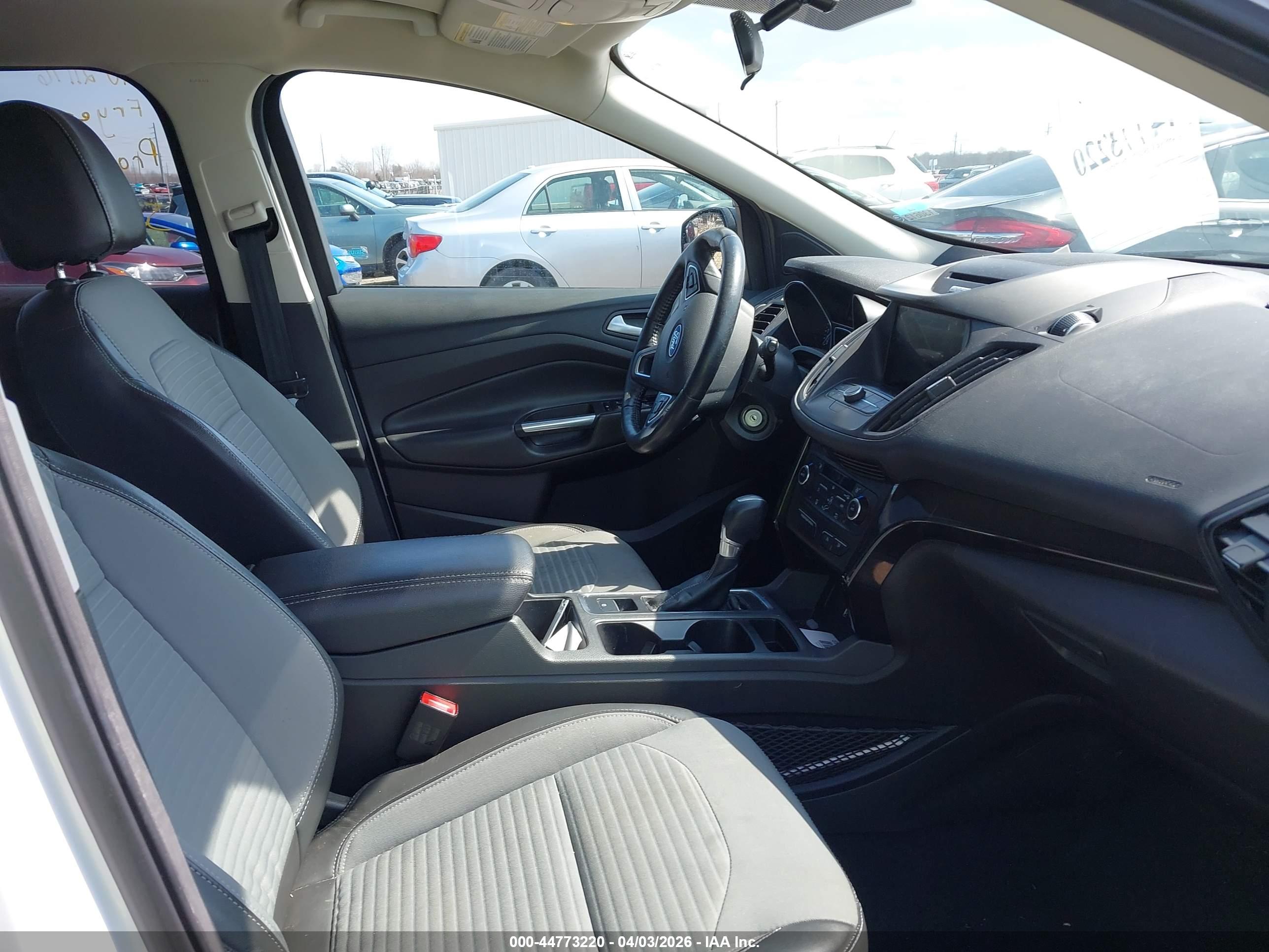 FORD ESCAPE image 5